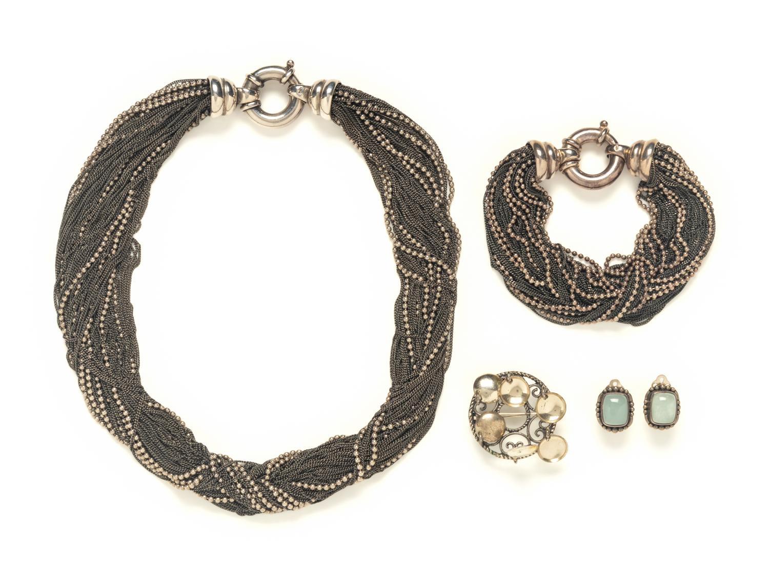 FOUR PIECES OF SILVER JEWELRY