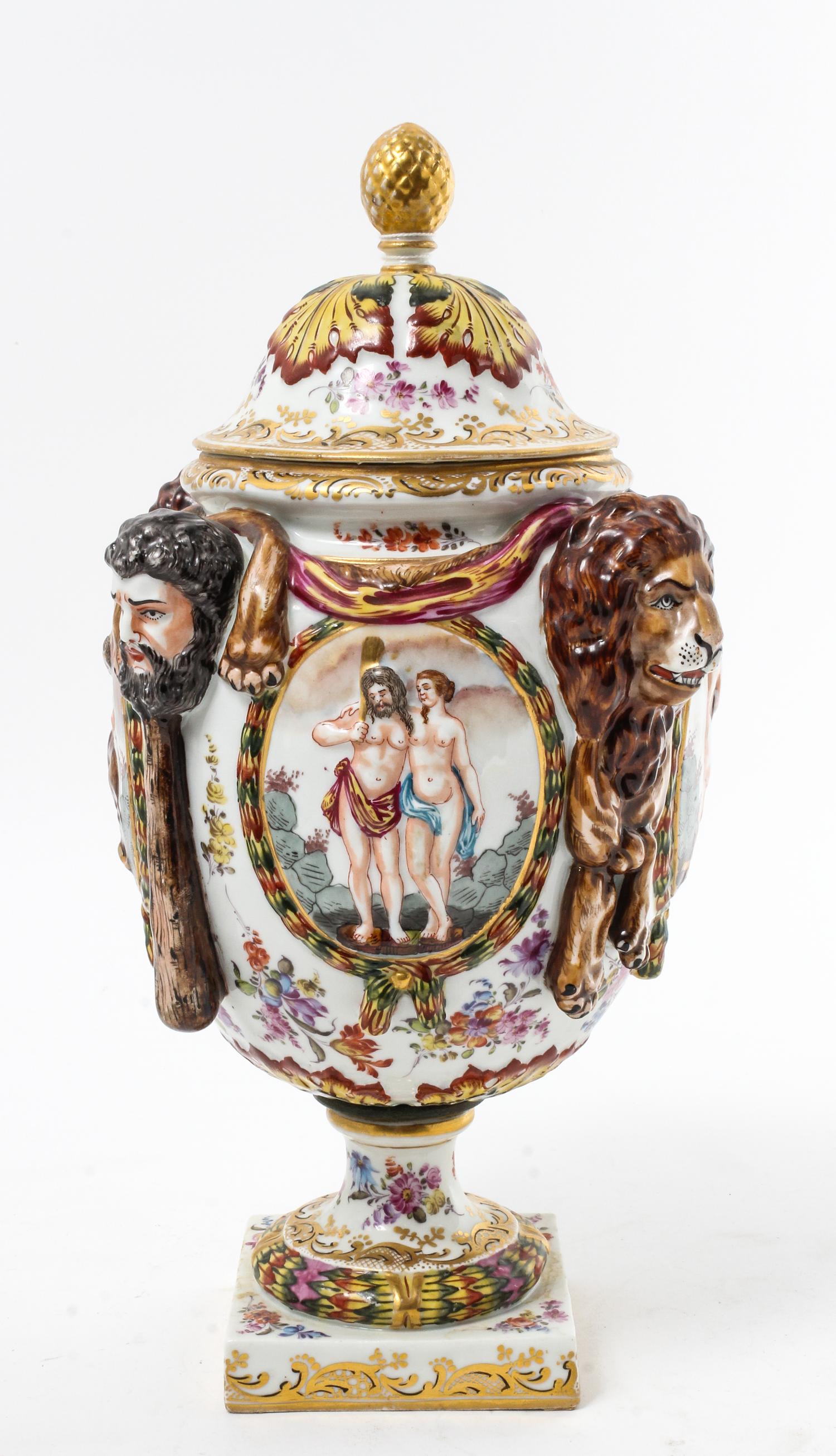 A Capodimonte Porcelain Urn Height 15 1/2 inches. — 19TH/20TH CENTURY