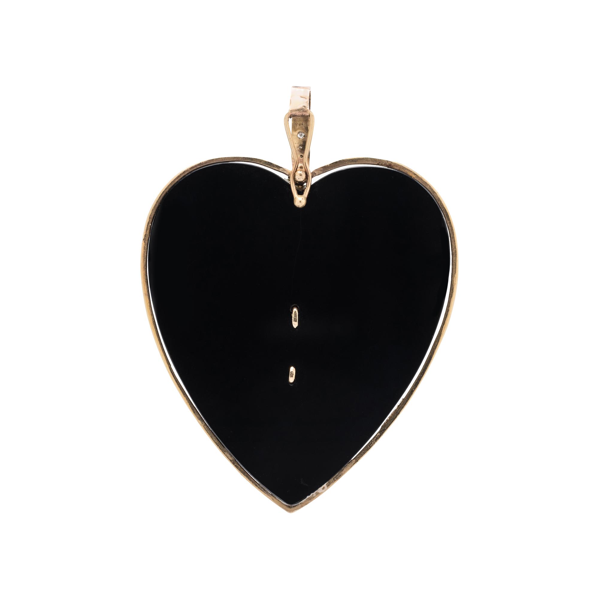 YELLOW GOLD, ONYX AND DIAMOND HEART PENDANT
