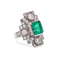 EMERALD AND DIAMOND RING