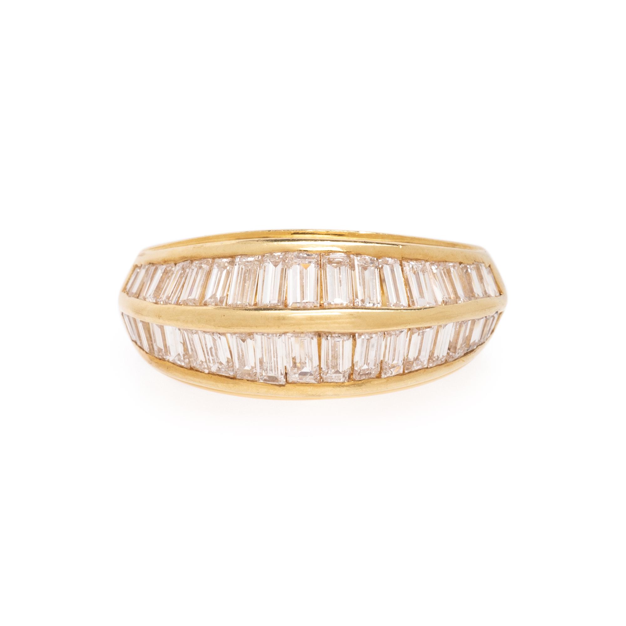 YELLOW GOLD AND DIAMOND RING