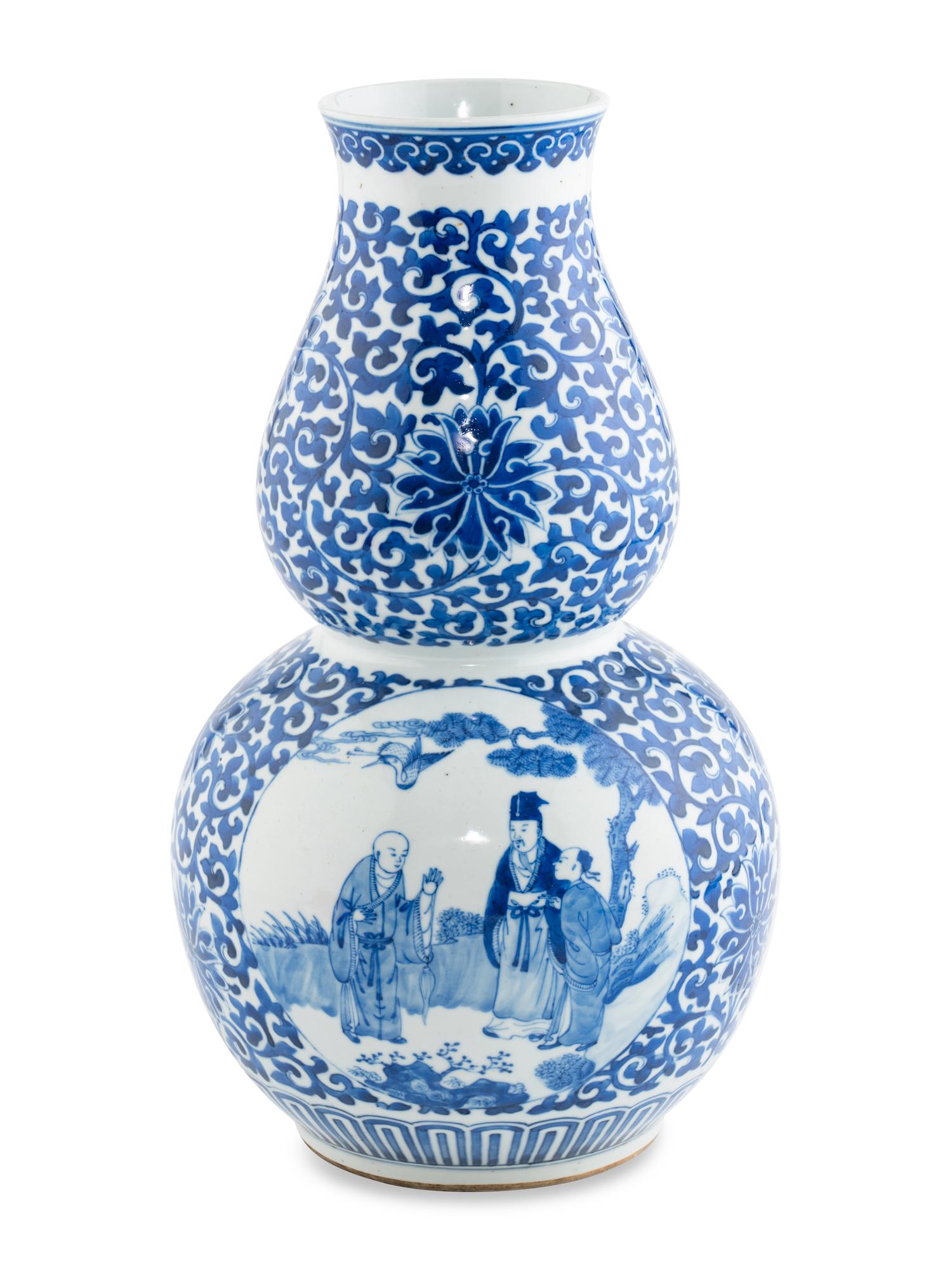 A Chinese Blue and White Porcelain Gourd Vase