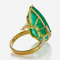 An 18K Yellow Gold, Emerald, and Diamond Ring
