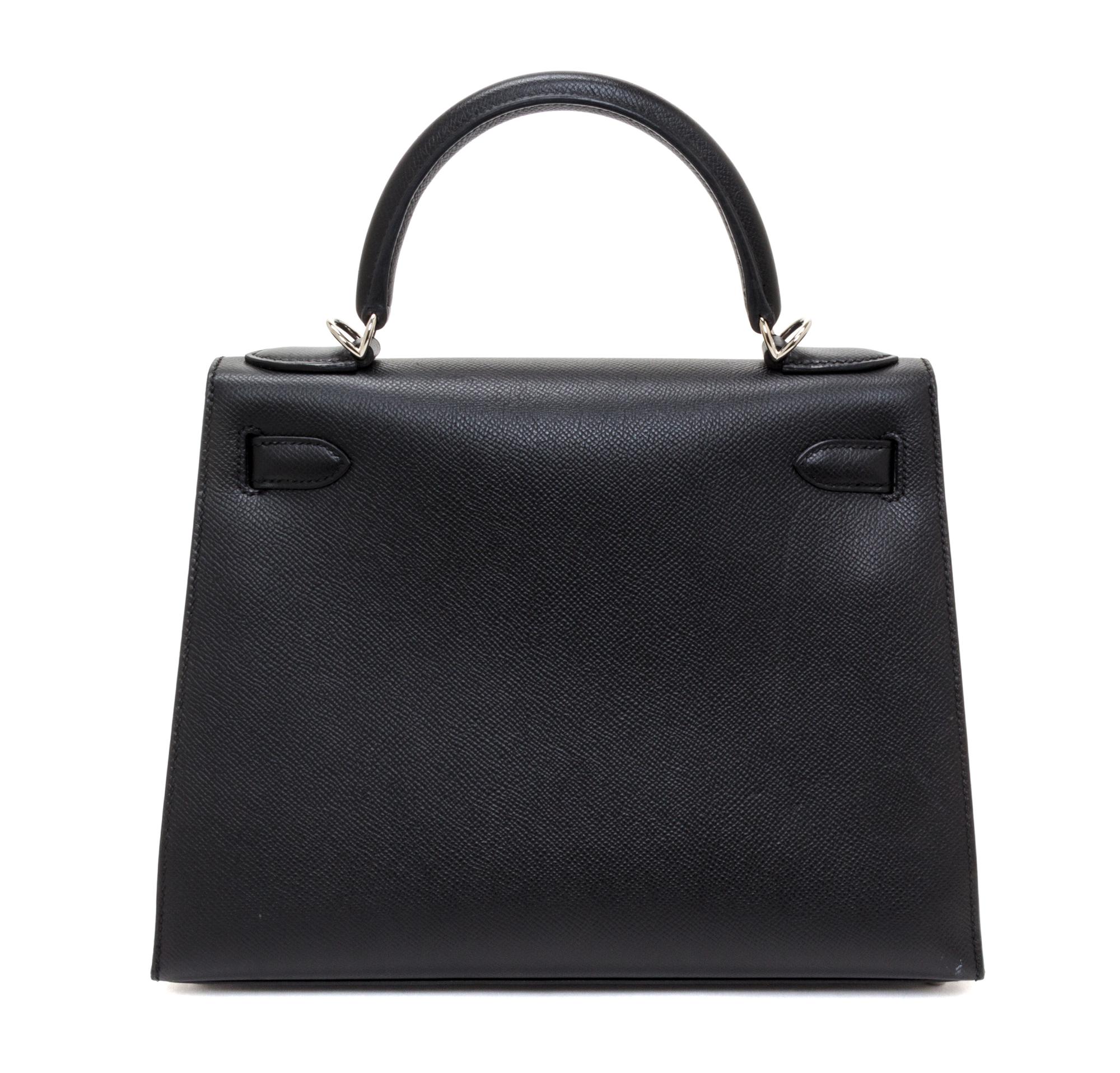 An Hermes Noir Epsom Sellier 28cm Kelly Handbag, 11" x 8.5" x 4".