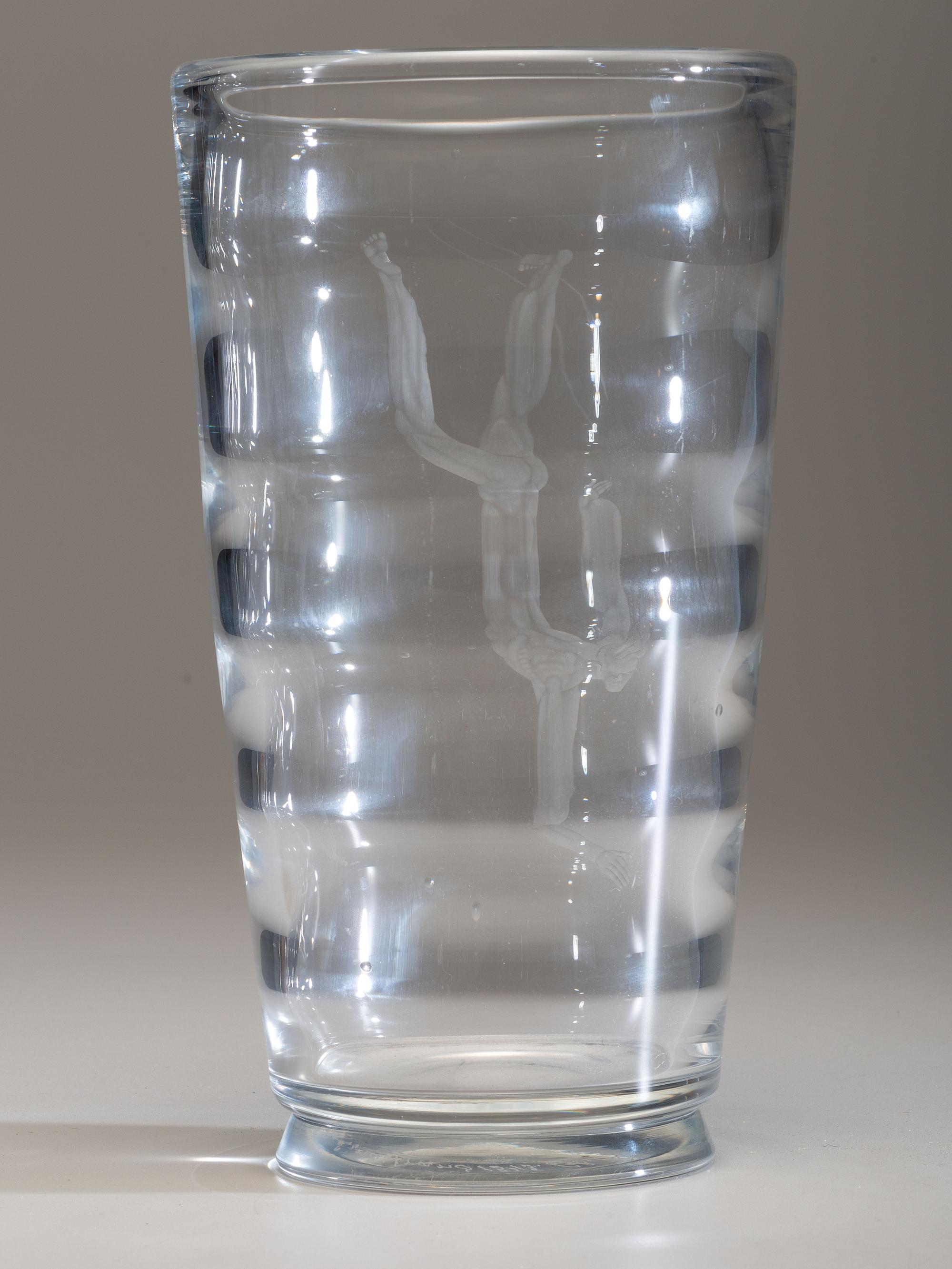 Pearl Diver Vase