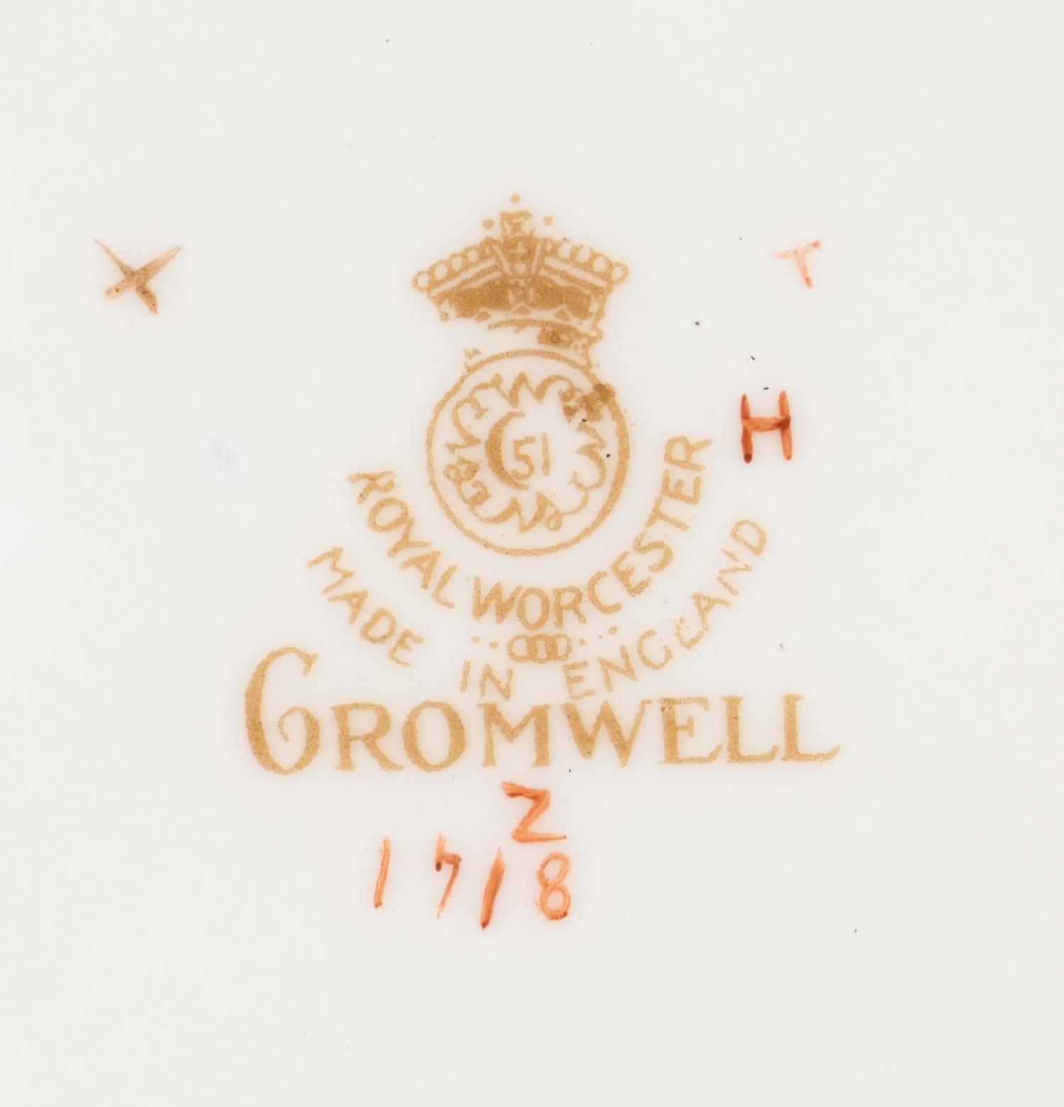 A Royal Worcester Cromwell Porcelain Dinner Service