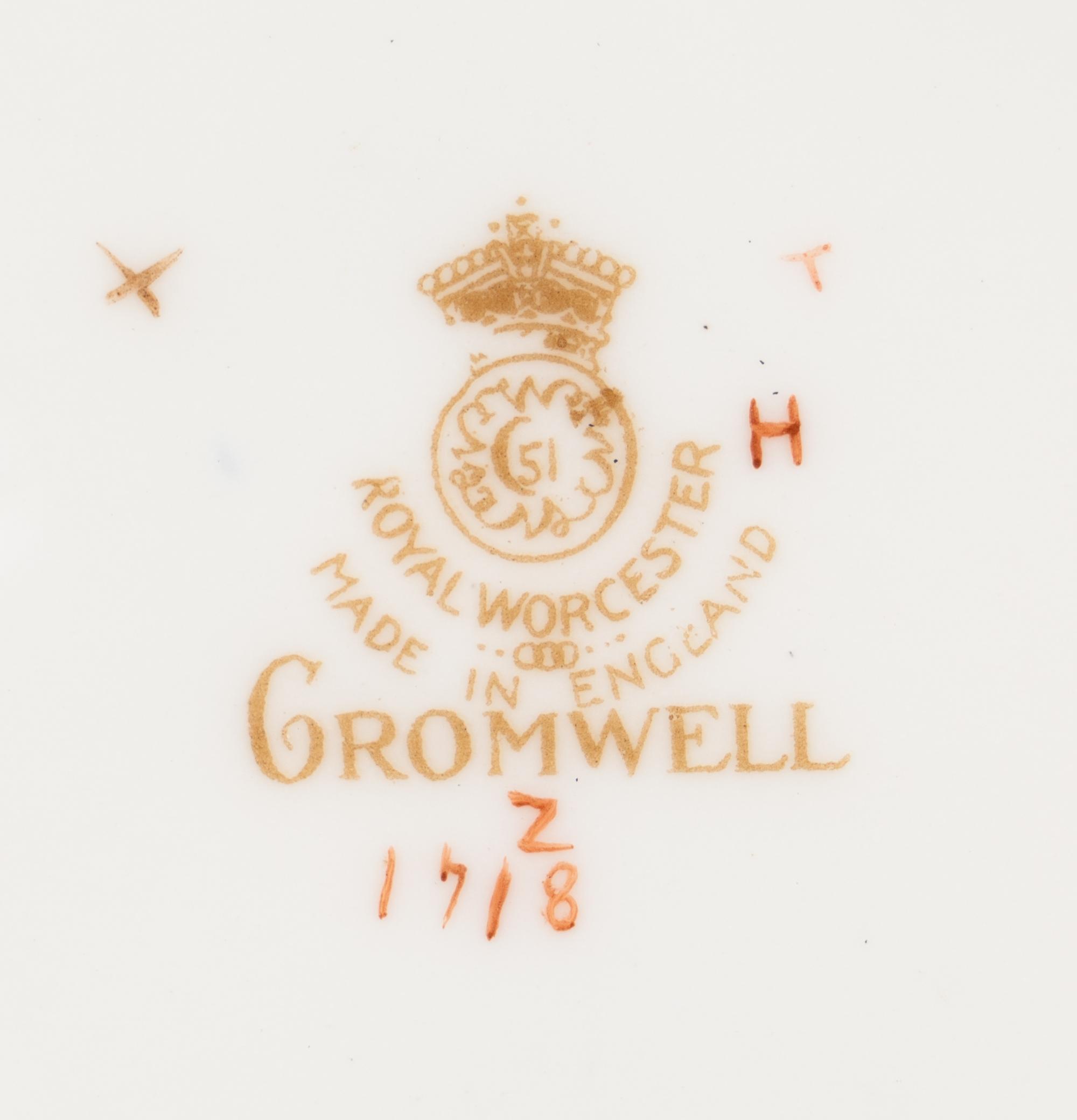 A Royal Worcester Cromwell Porcelain Dinner Service