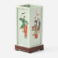 A Chinese famille verte decorated losenge section brush pot 素三彩八仙仿竹編筆筒