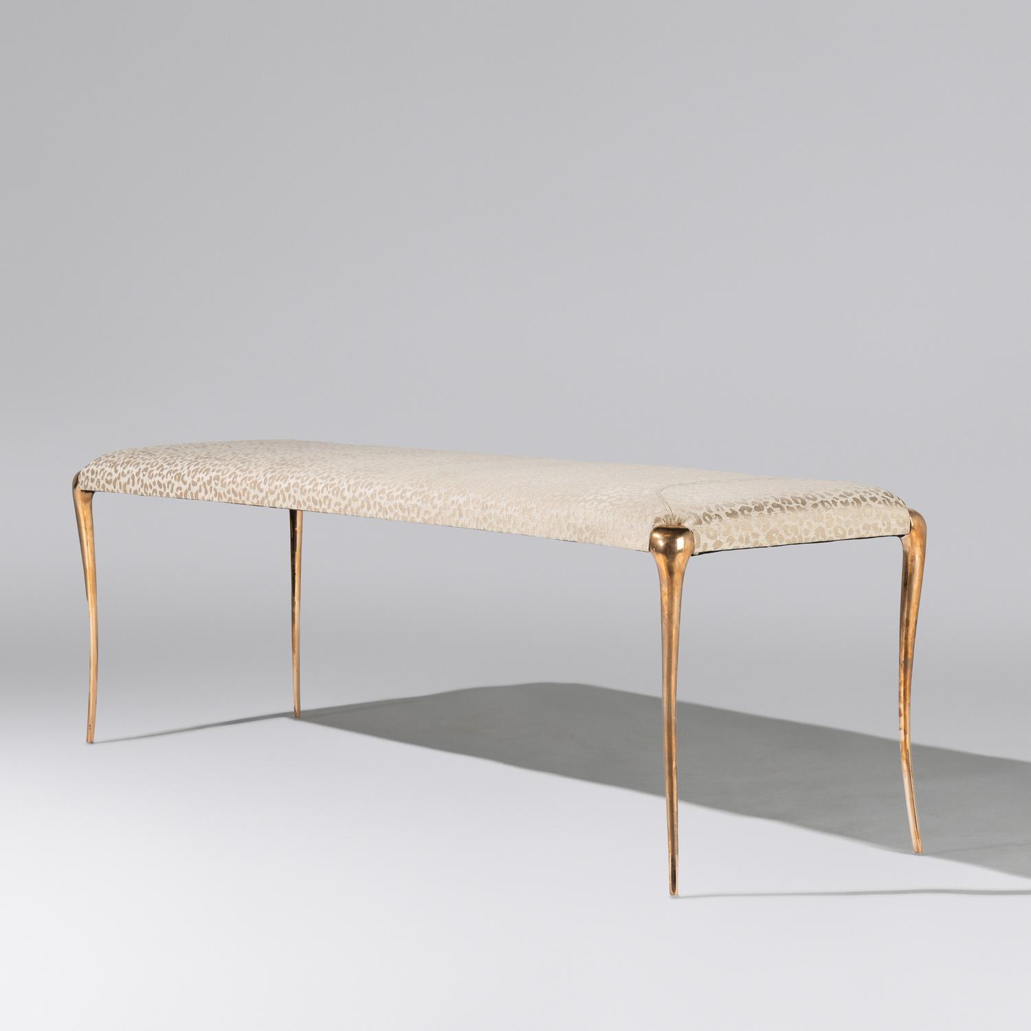 'Aria' b ench, upholstered in Lelievre fabric