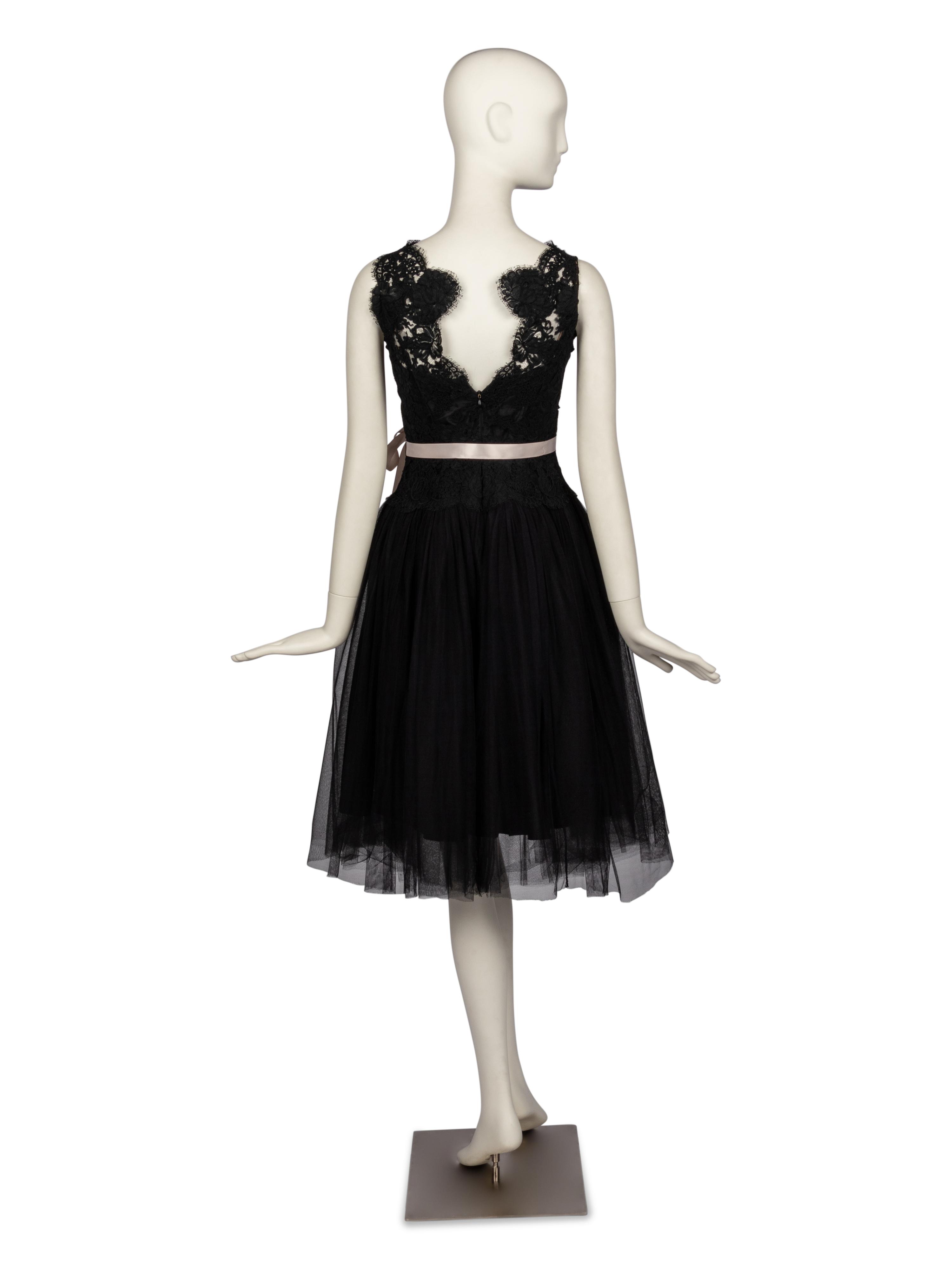 Monique Lhuillier Dress