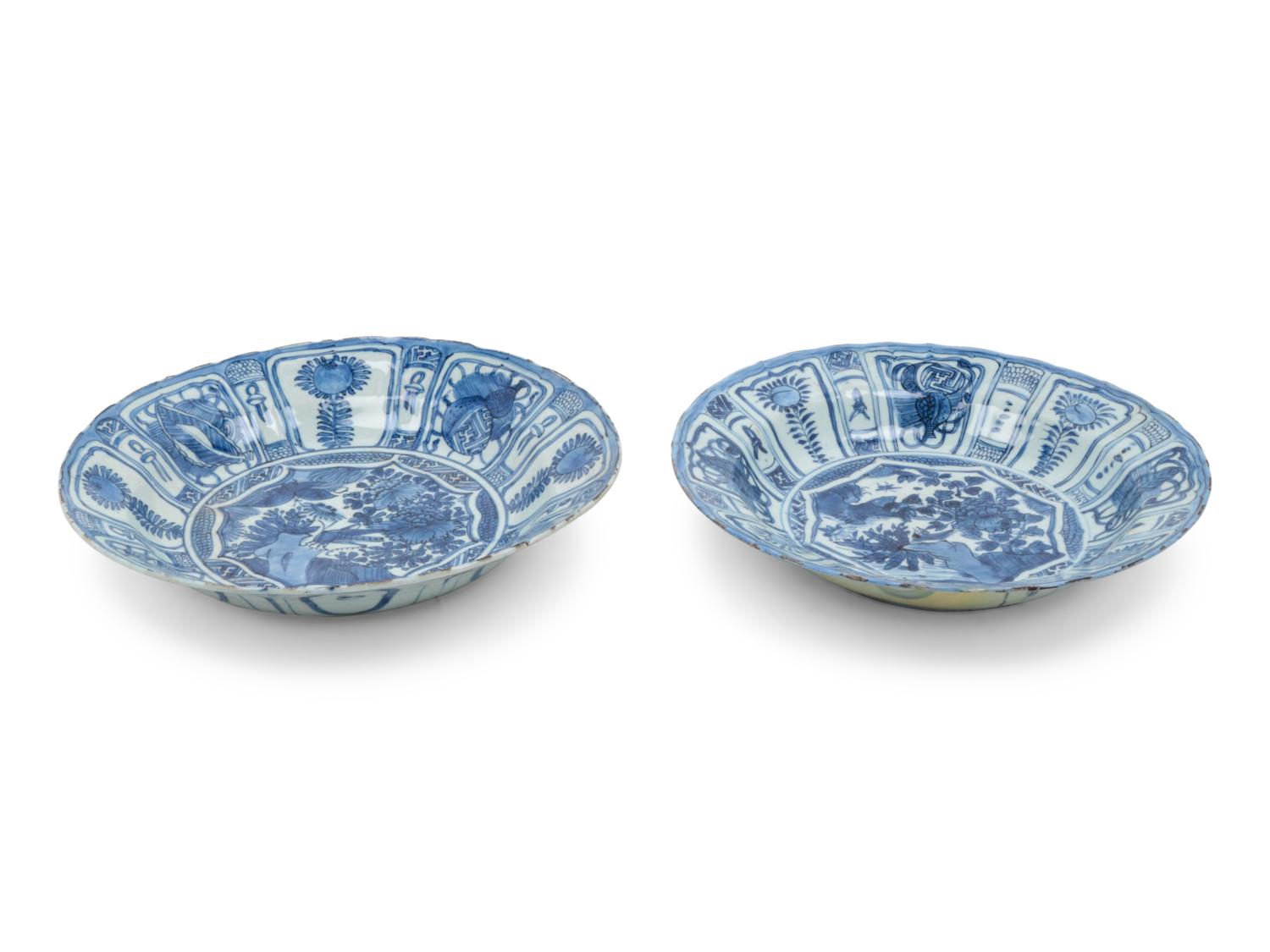 A Pair of Chinese Export Kraak Ware Chargers