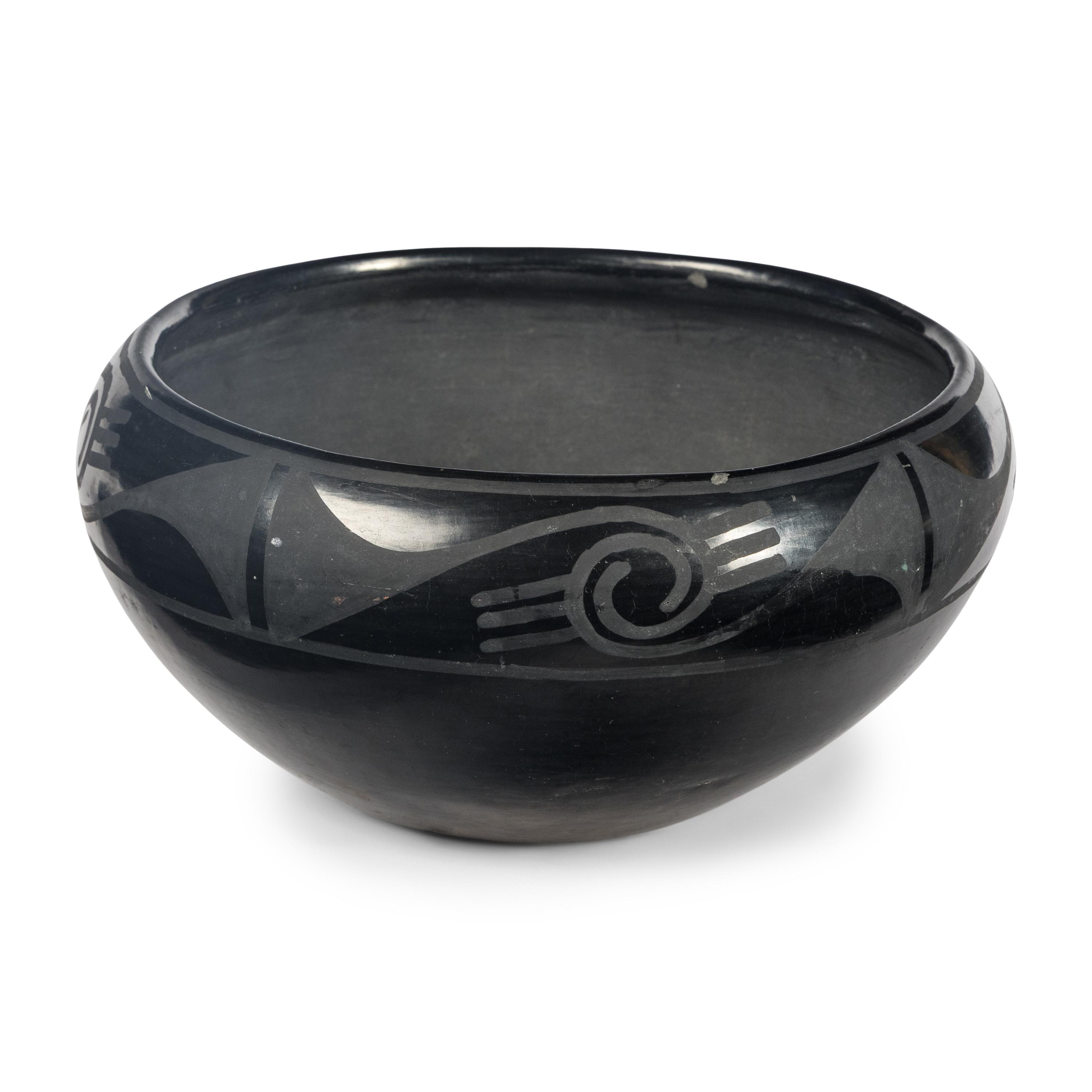 Maria Martinez (San Ildefonso, 1887-1980) — Blackware Pottery Bowl 1923-1925