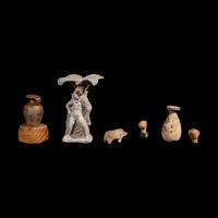 A Group of 6 Greco-Roman Figures and Vessels