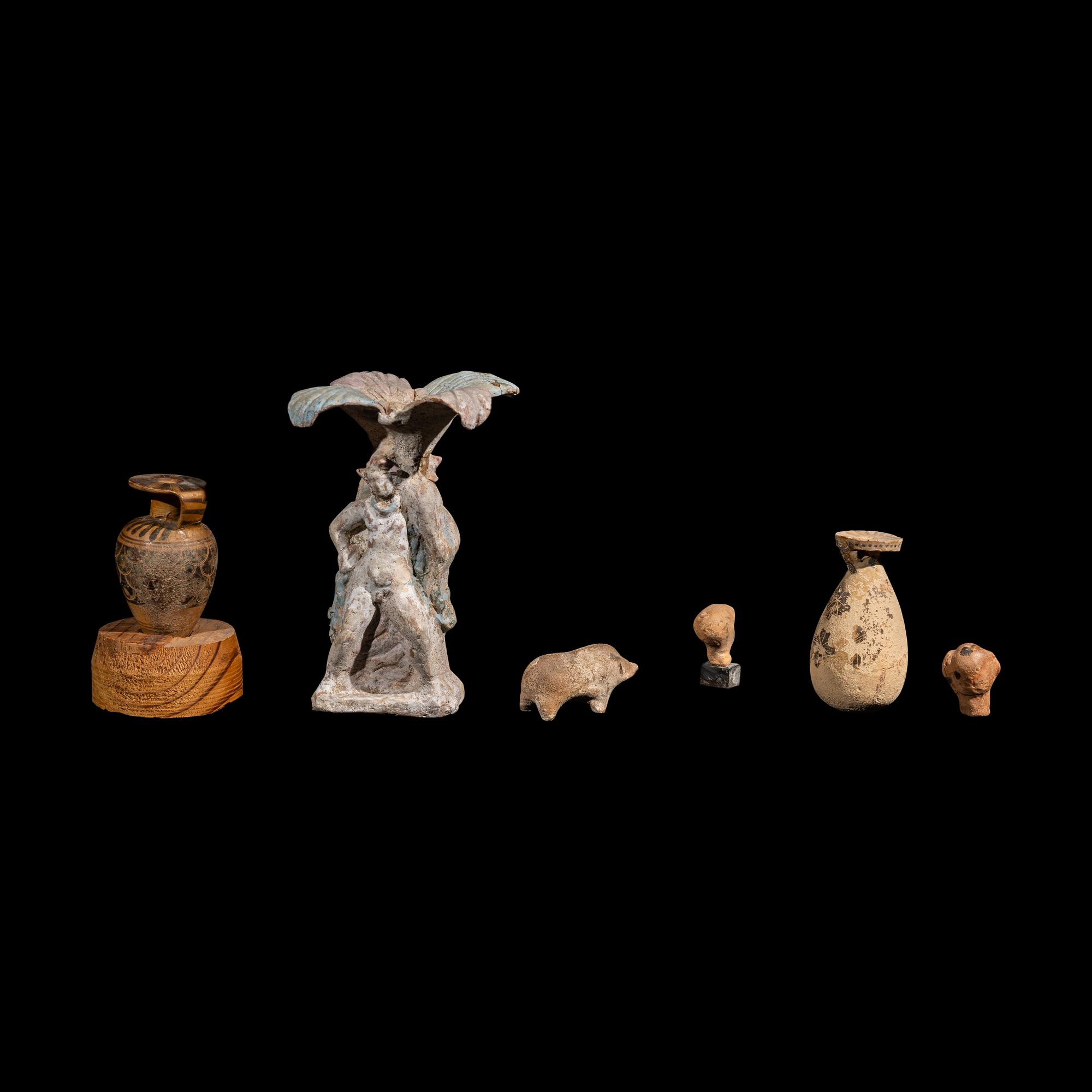 A Group of 6 Greco-Roman Figures and Vessels