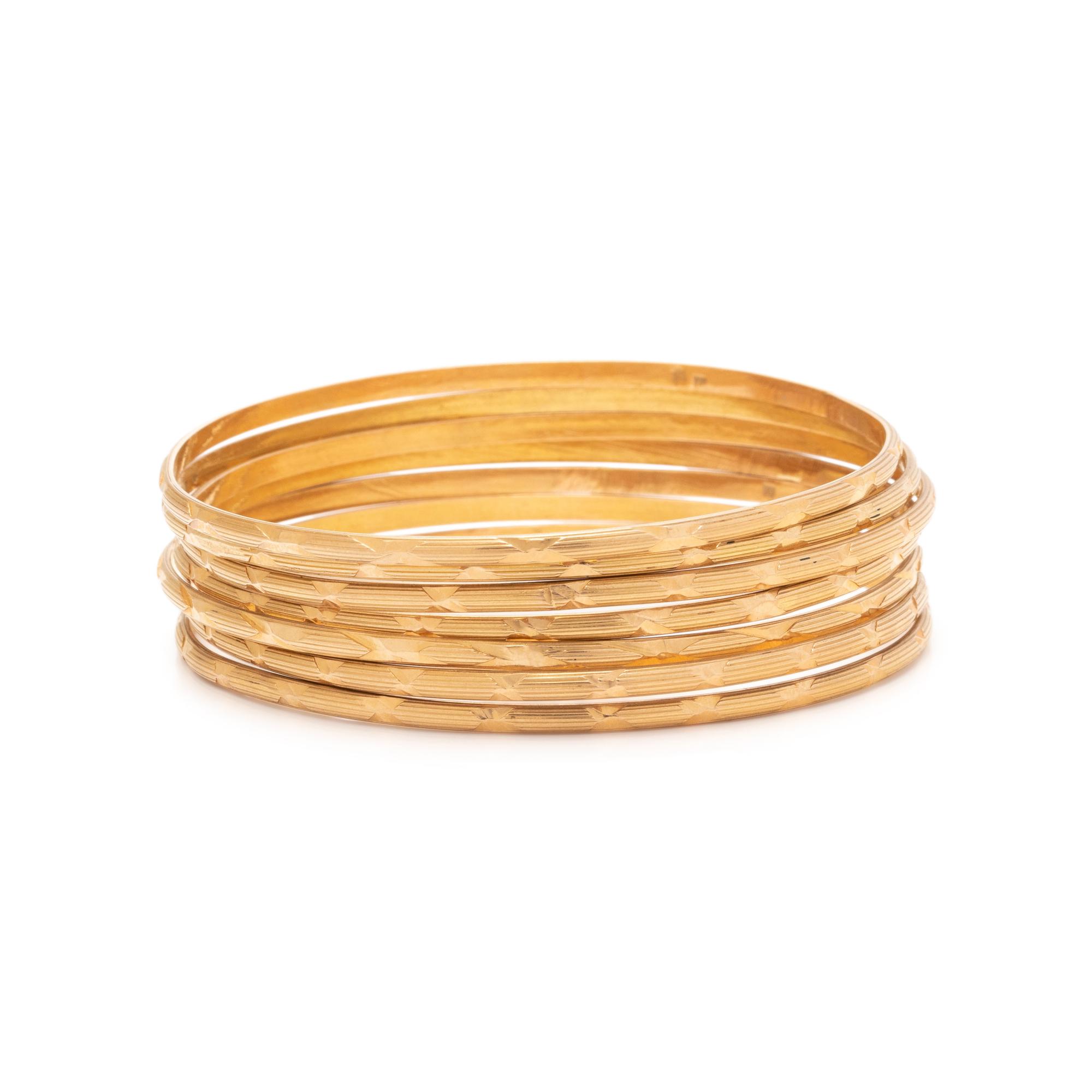 YELLOW GOLD BANGLE BRACELET SET