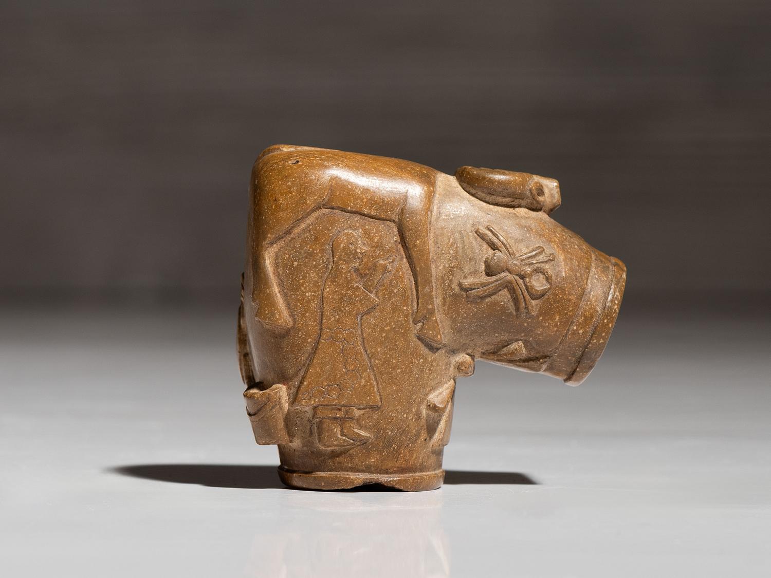 Sioux Claystone Effigy Pipe Bowl