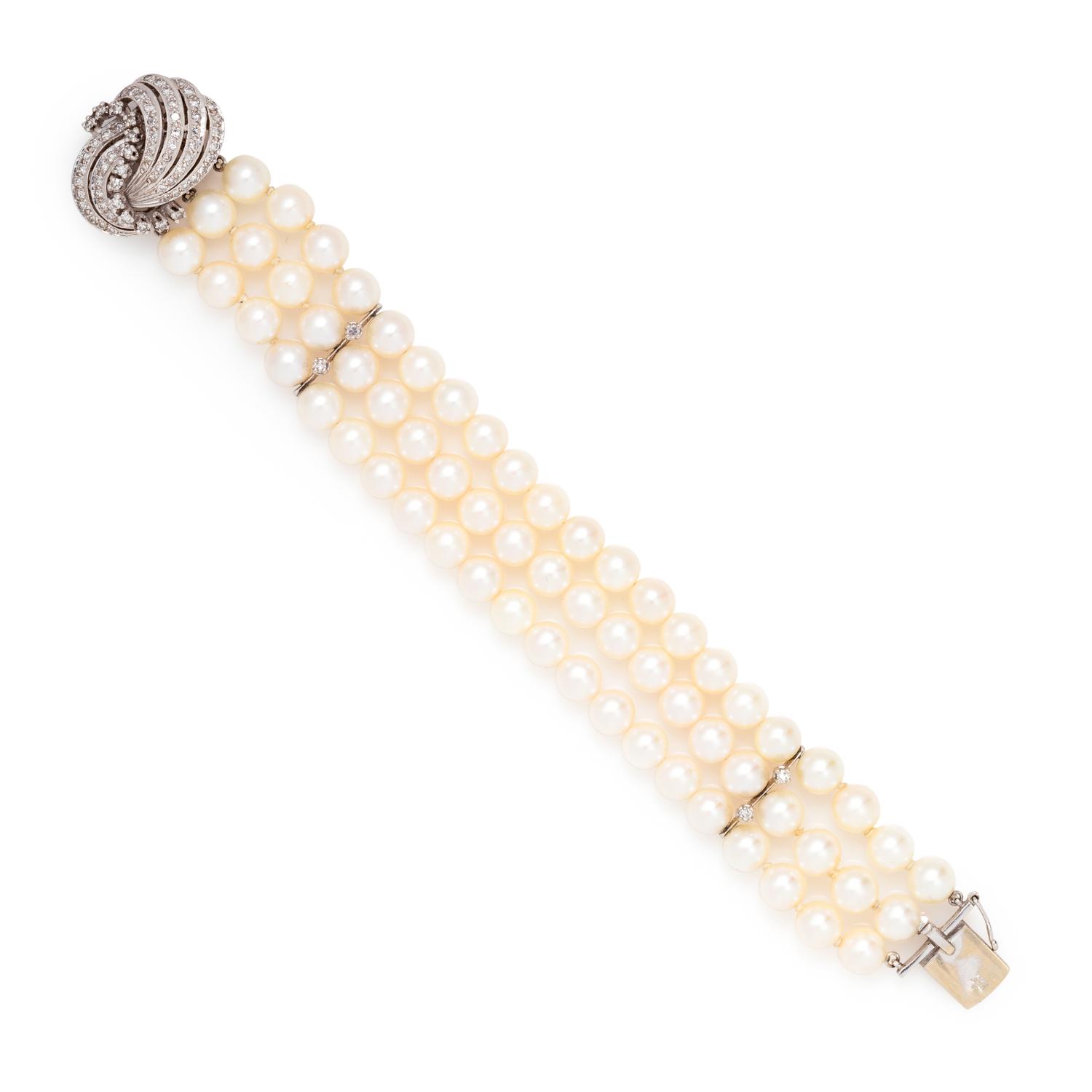 CULTURED PEARL AND DIAMOND BRACELET