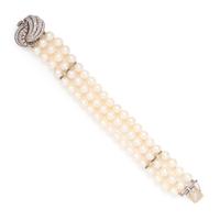 CULTURED PEARL AND DIAMOND BRACELET