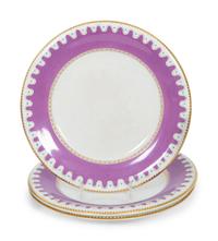 A Wedgwood Porcelain Sixteen-Piece Dessert Service