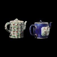 Two Chinese Famille Verte Porcelain Teapots, Kangxi Period 清康熙 五彩鼓凳式壺及竹節壺