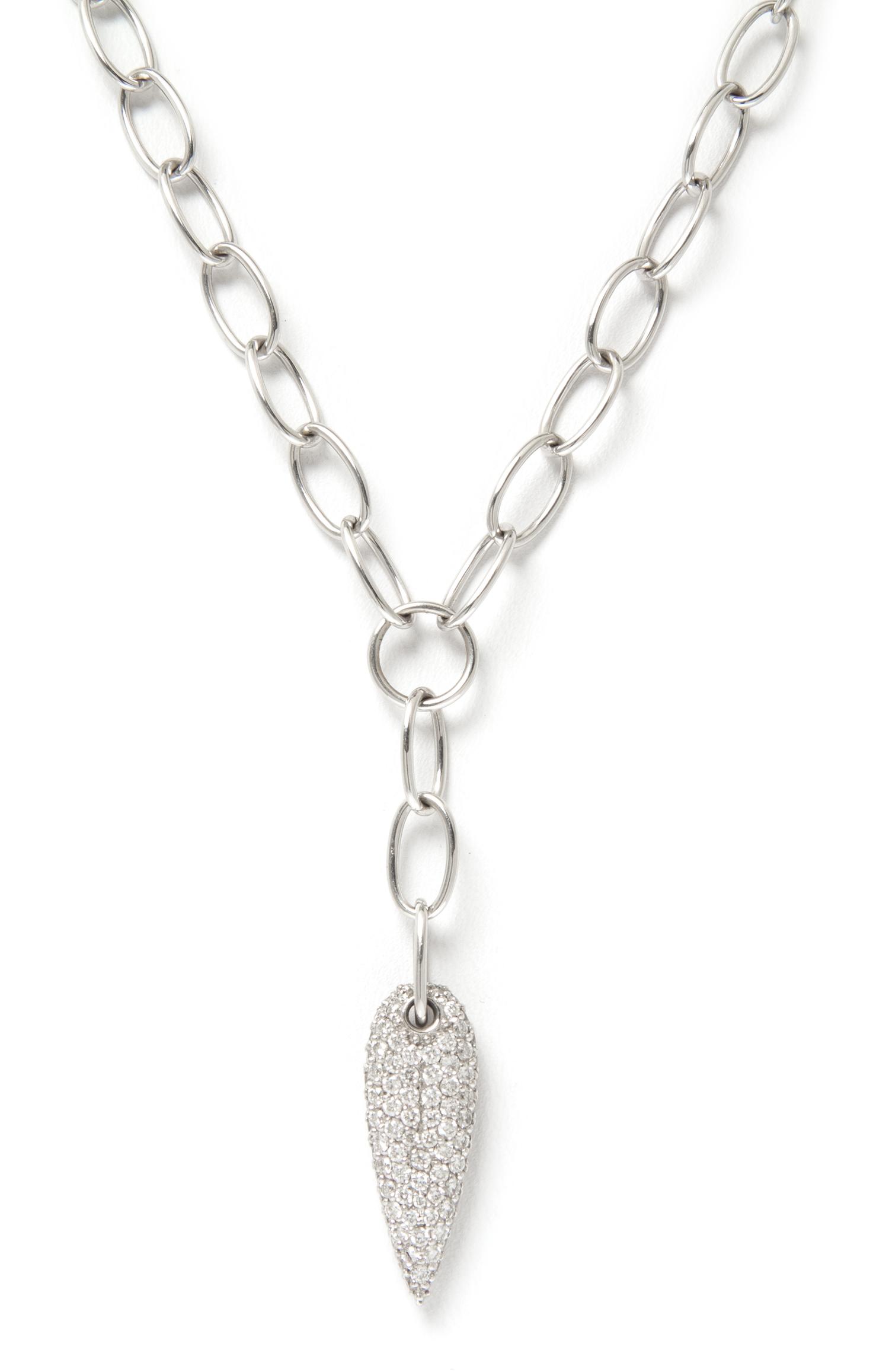 An 18 Karat White Gold and Diamond Pendant Necklace, 13.80 dwts.