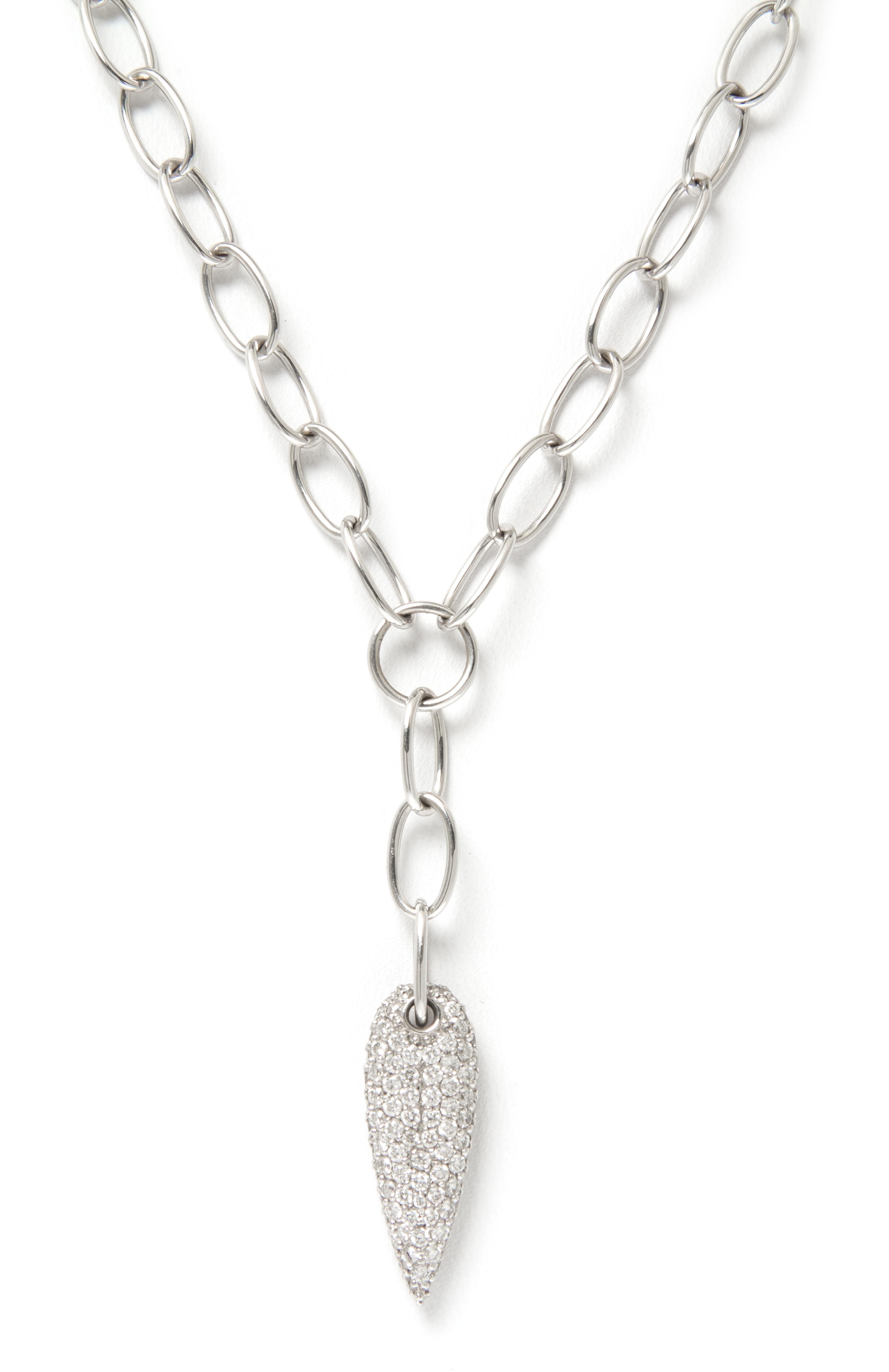 An 18 Karat White Gold and Diamond Pendant Necklace, 13.80 dwts.