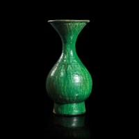 An unusual green-glazed pottery vase 綠釉壺式瓶 Liao dynasty ??