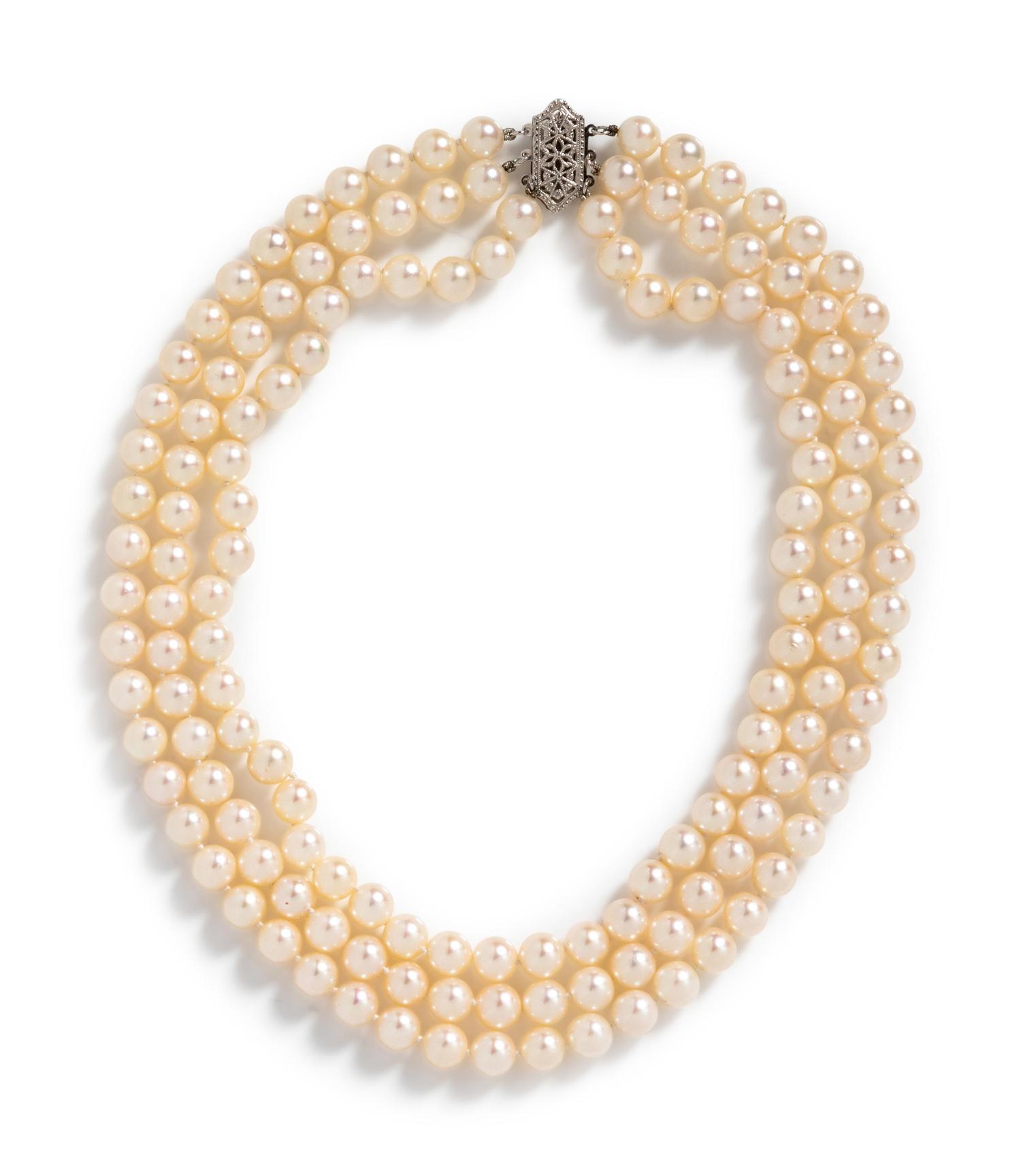 A 14 Karat White Gold and Cultured Pearl Necklace,