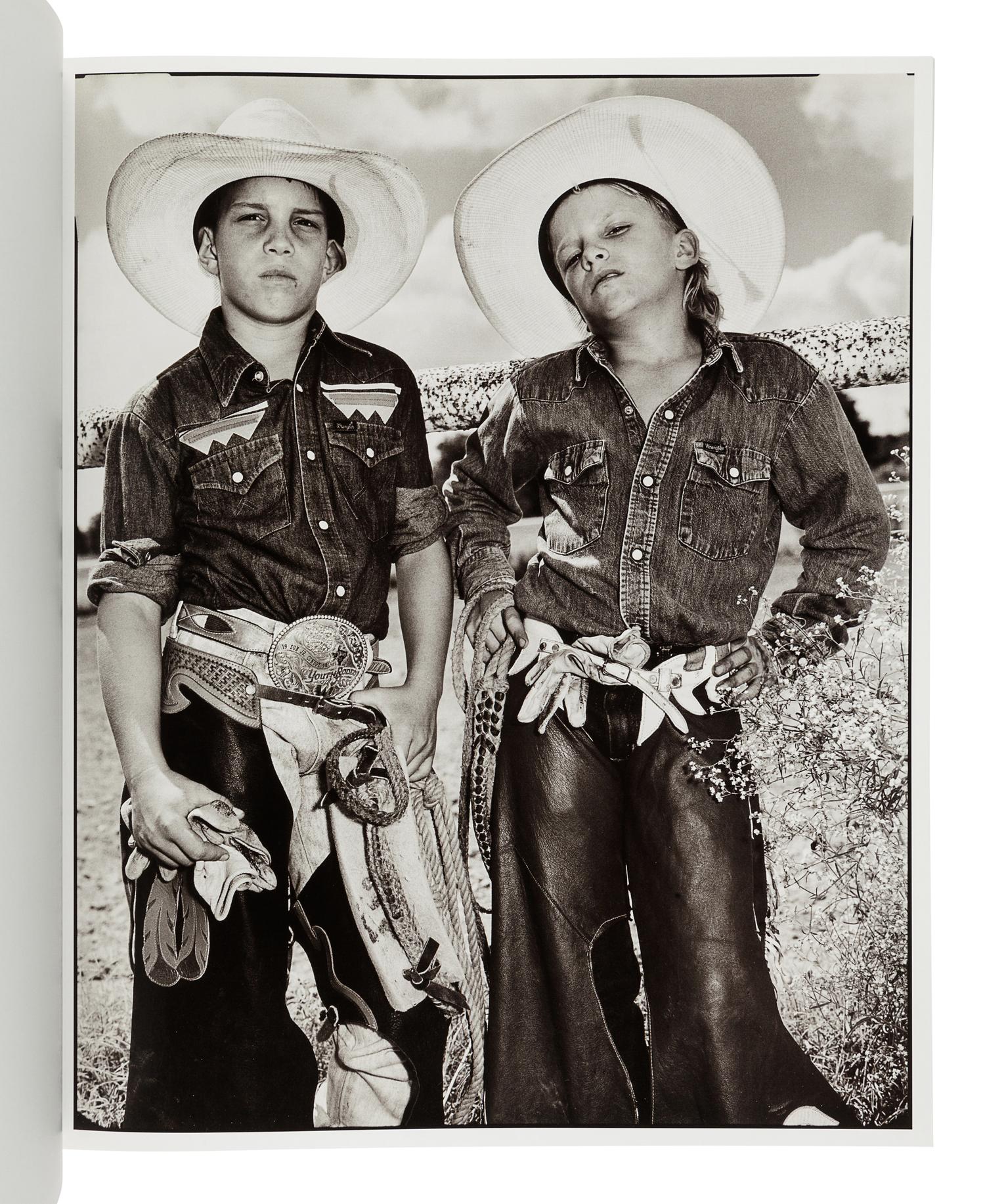 MARK, Mary Ellen (1940-2015). NAEF, Weston. Mary Ellen Mark: Exposure. London: Phaidon, 2005.