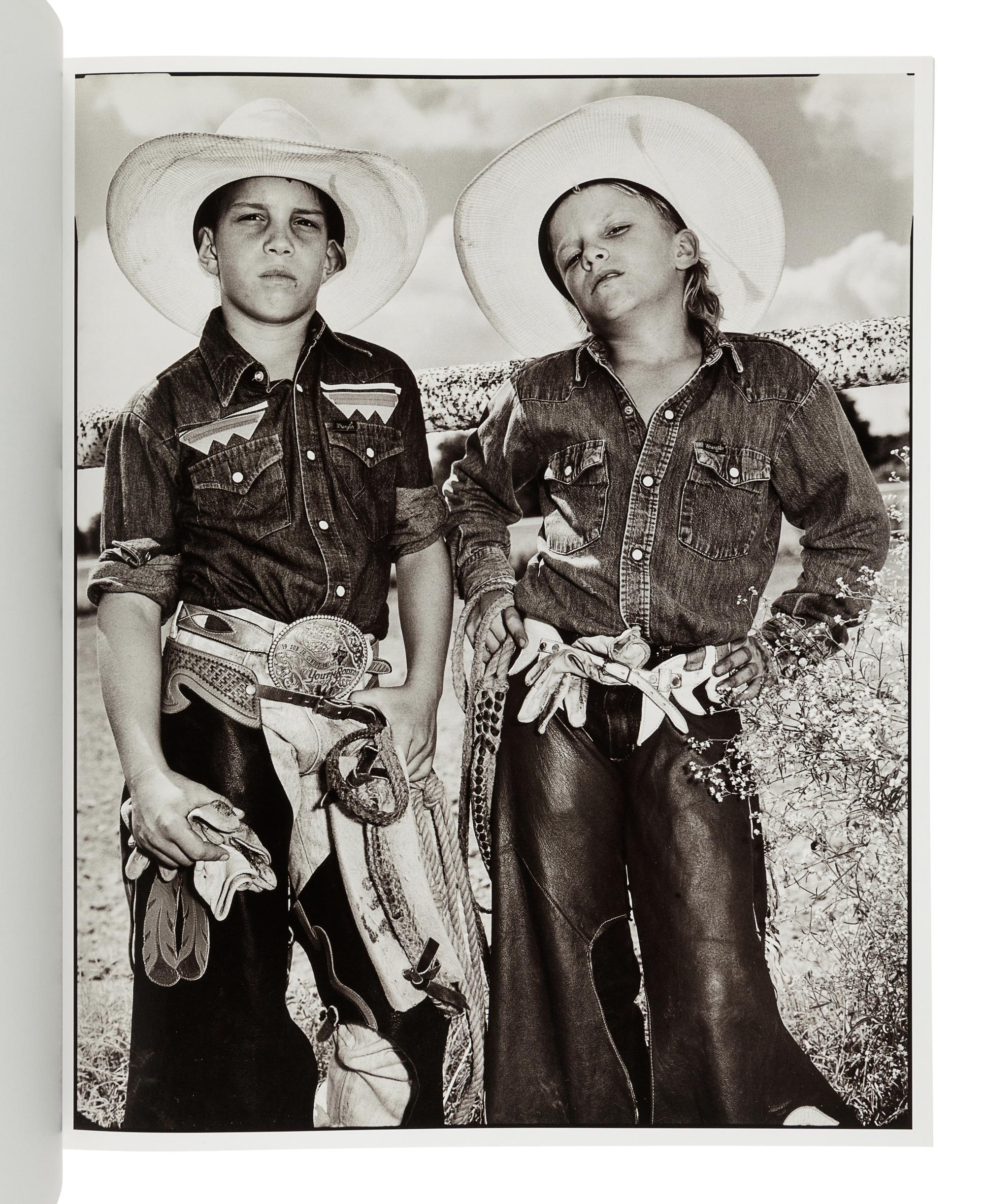 MARK, Mary Ellen (1940-2015). NAEF, Weston. Mary Ellen Mark: Exposure. London: Phaidon, 2005.