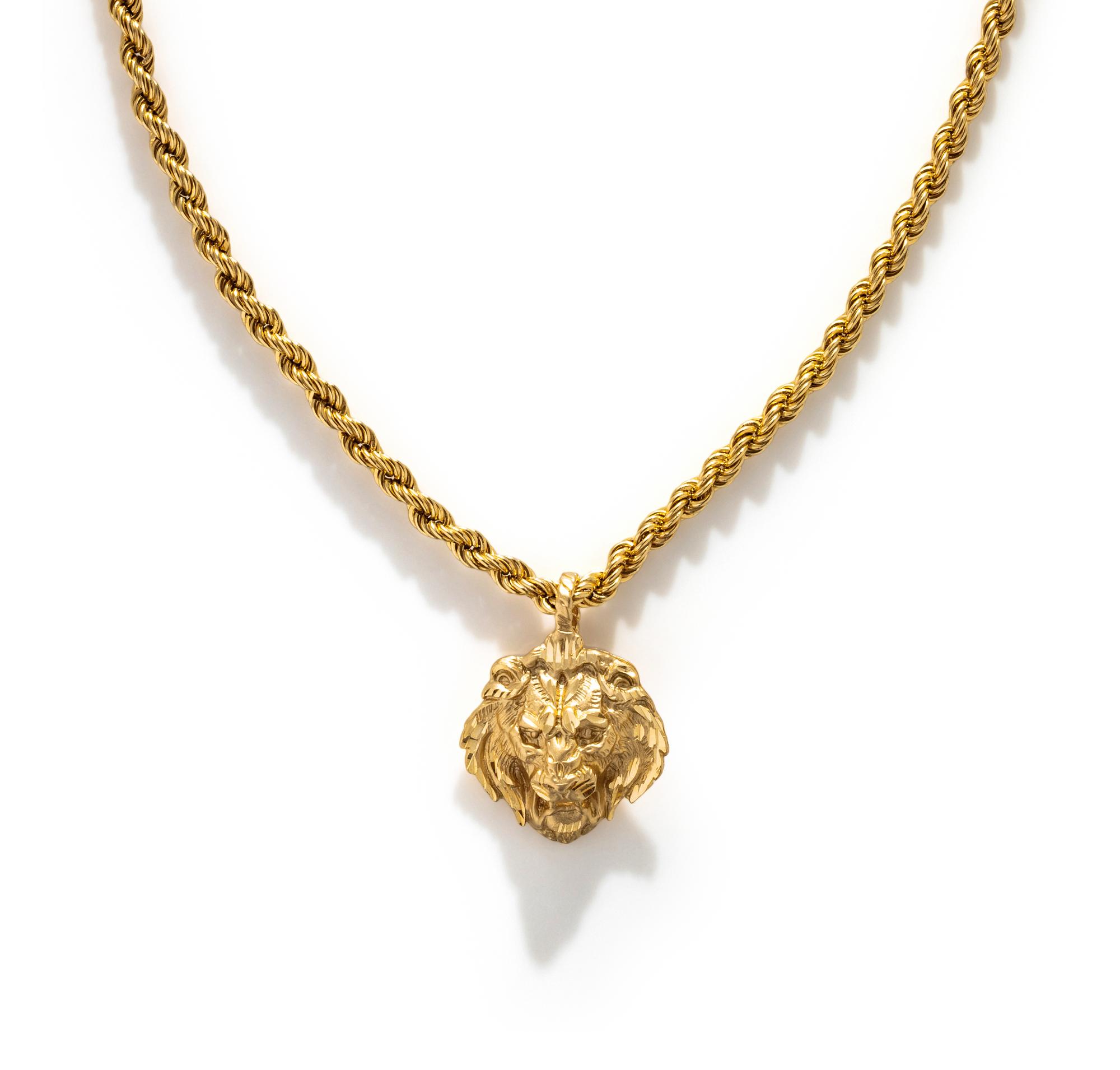 YELLOW GOLD LION NECKLACE