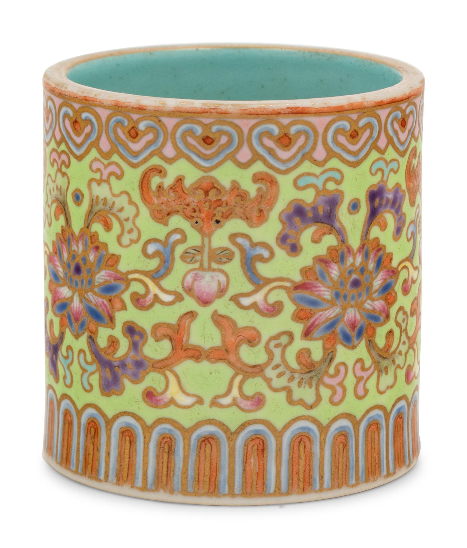 A Small Lime Green-Ground Famille Rose Instrument Pot