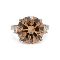 FANCY YELLOW-BROWN DIAMOND RING