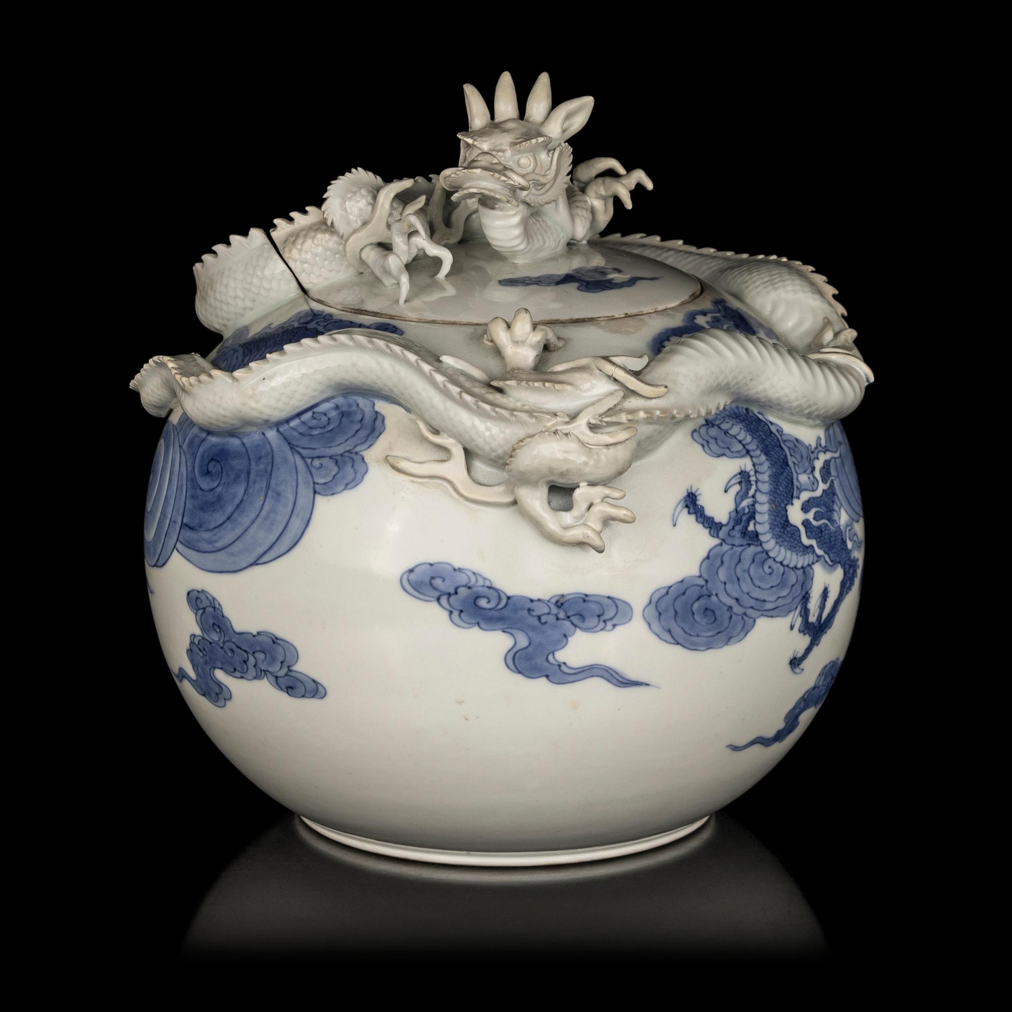 A Japanese Hirado-Style Blue and White Porcelain 'Dragon' Covered Jar and a Pair of Blue and White Porcelain Covered Incense Burners, Koro