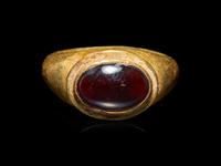A Roman Gold and Garnet Finger Ring