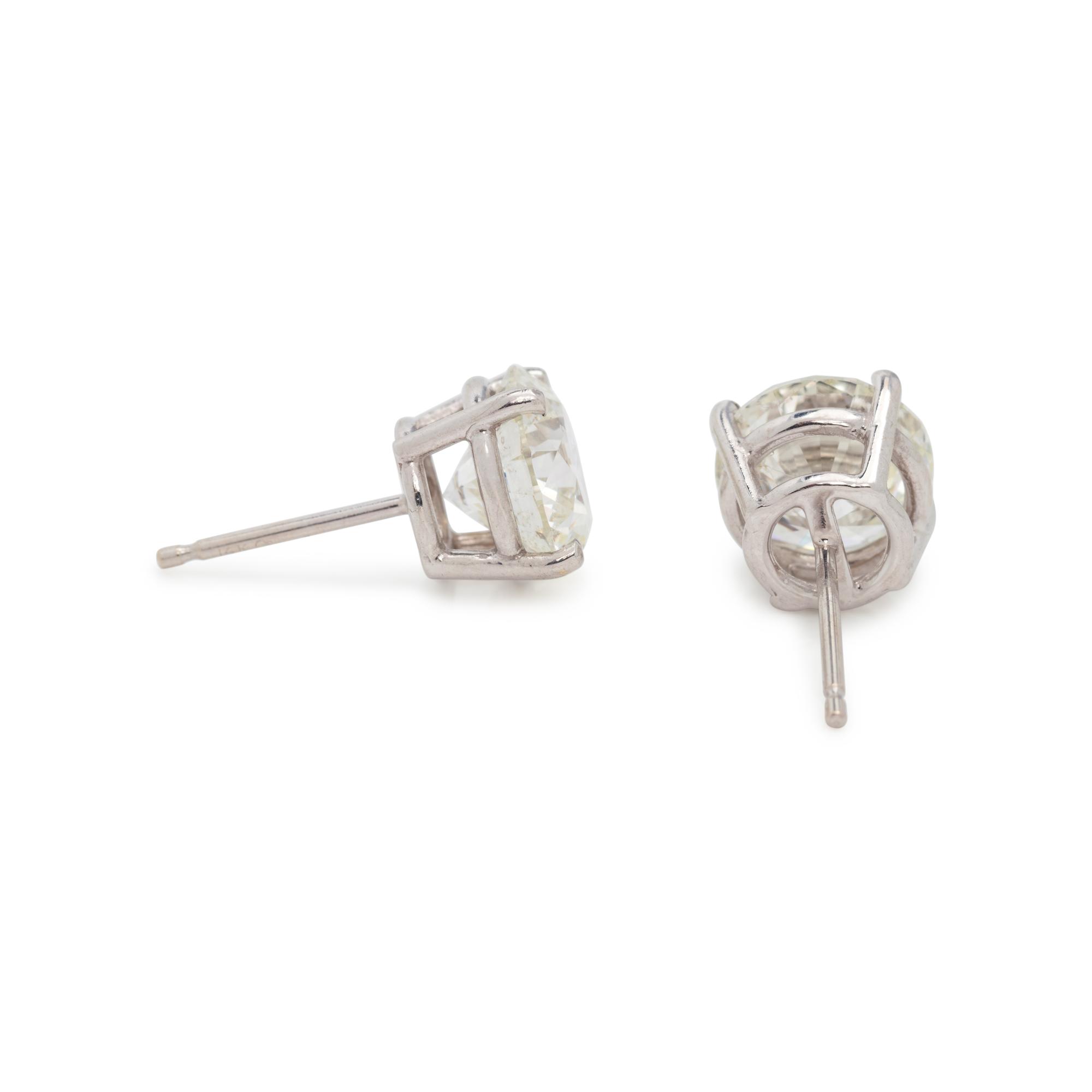 DIAMOND STUD EARRINGS