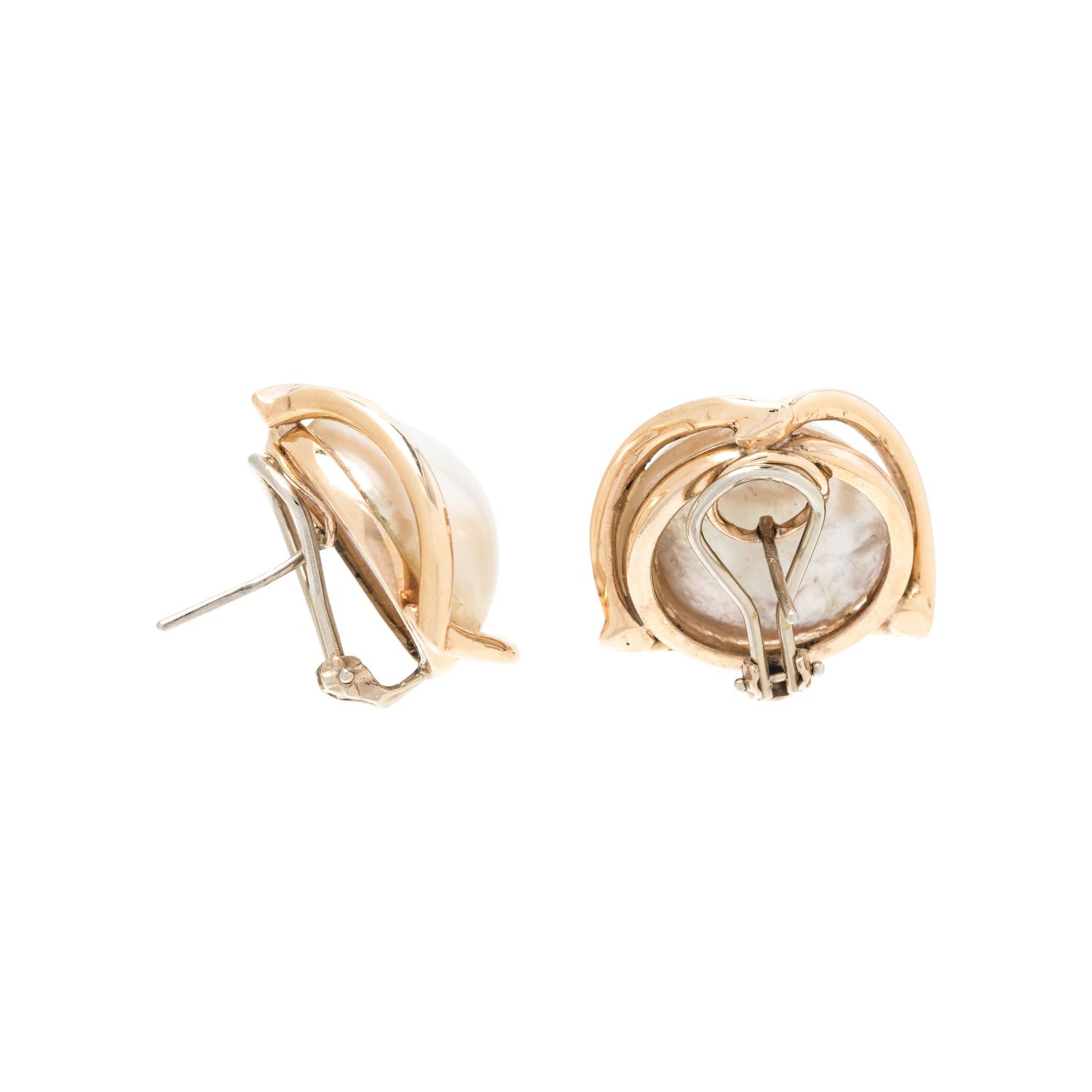 CULTURED MABE PEARL EARCLIPS