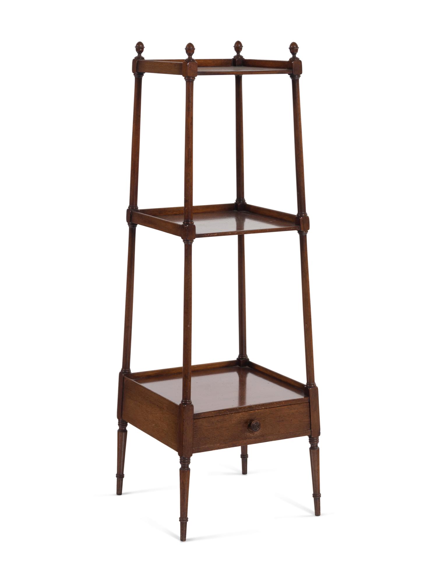 A Georgian Style Mahogany Étagère
