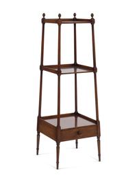 A Georgian Style Mahogany Étagère