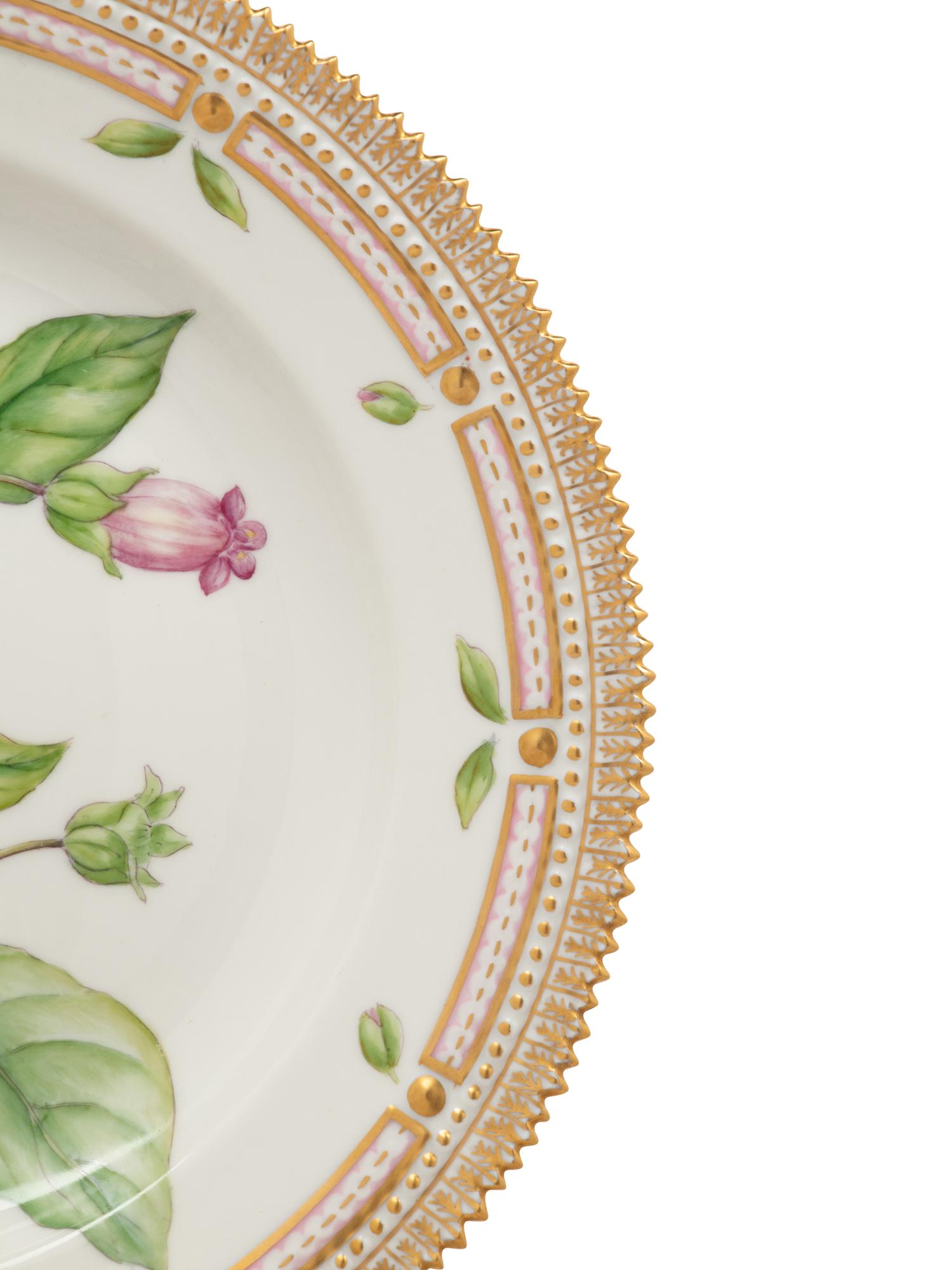 A Set of Fifteen Royal Copenhagen Flora Danica Porcelain Plates