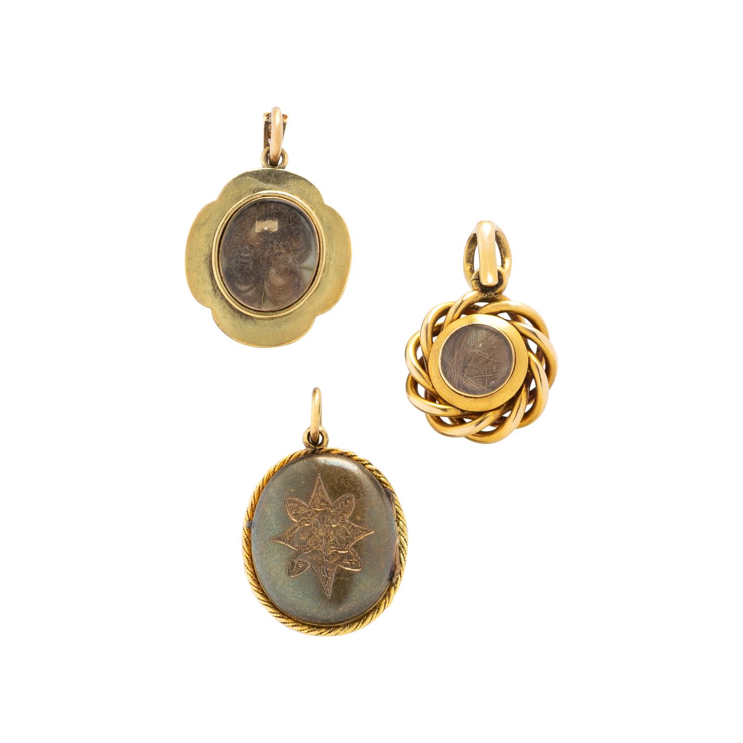 VICTORIAN, COLLECTION OF YELLOW GOLD AND ENAMEL LOCKET AND MOURNING JEWELRY