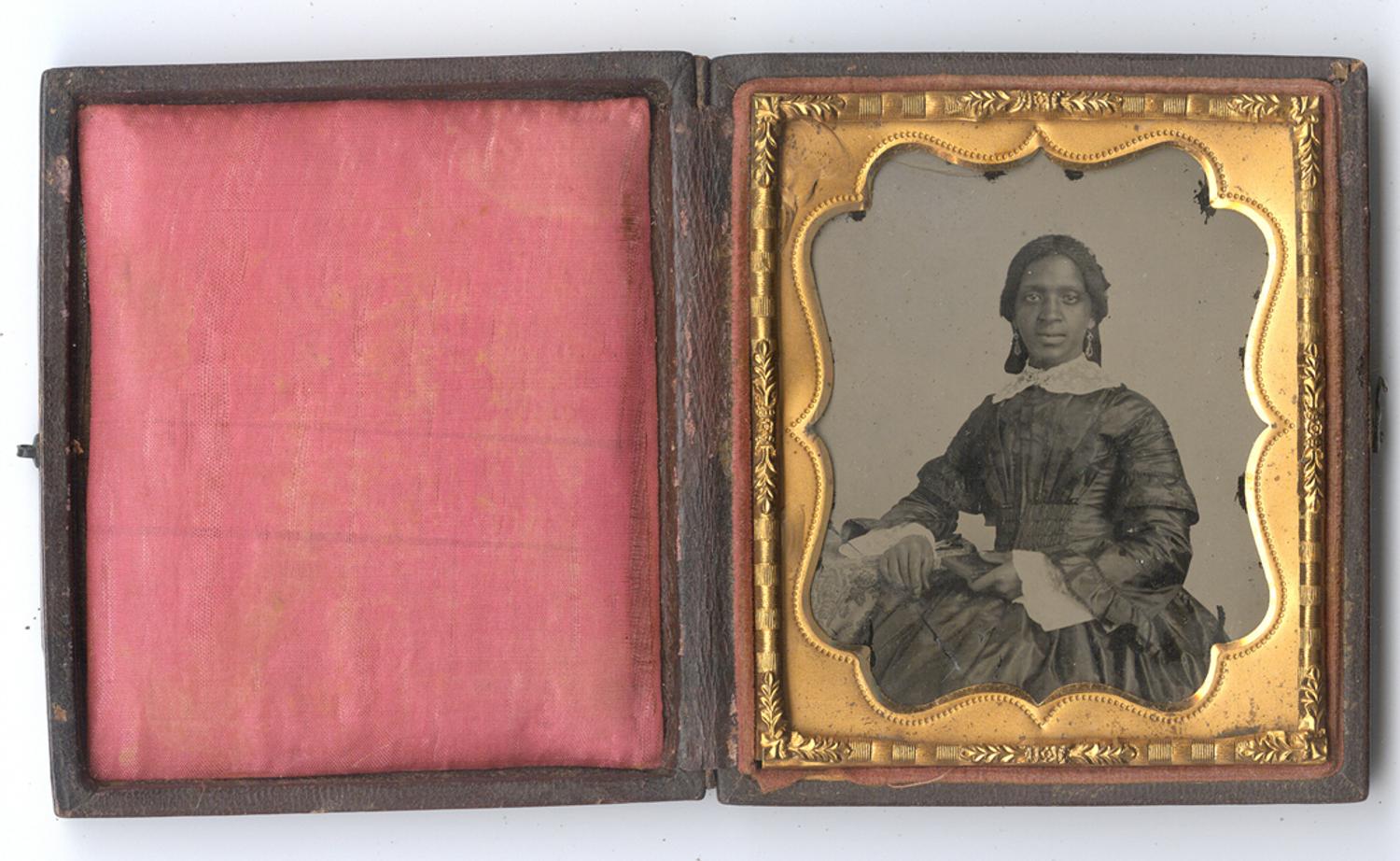 [Ambrotype] Elegant Portrait of an African American Woman