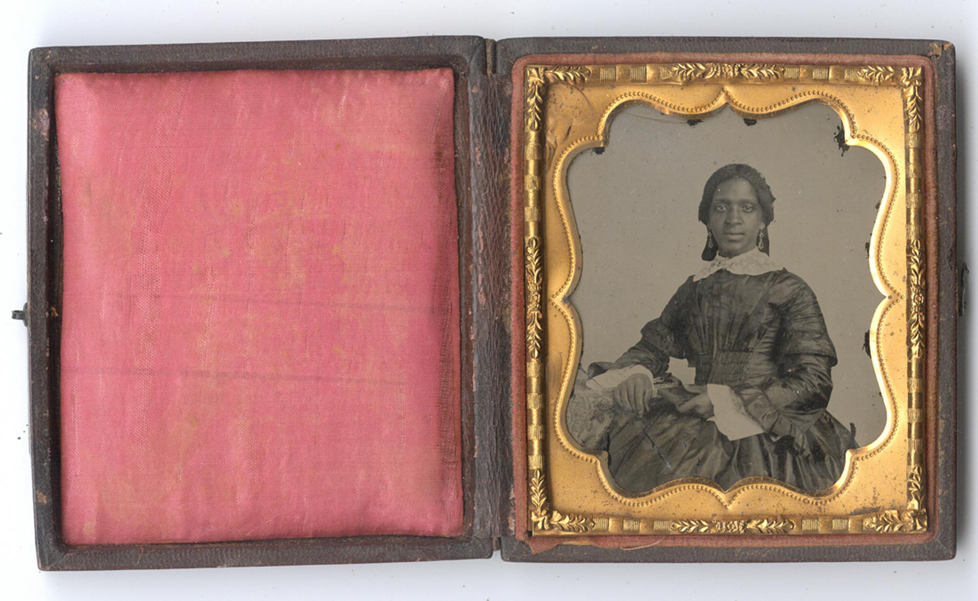 [Ambrotype] Elegant Portrait of an African American Woman