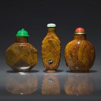 Three Chinese Jasper Snuff Bottles, 18th-19th Century — 清中期 羊肝瑪瑙鼻煙壺三支