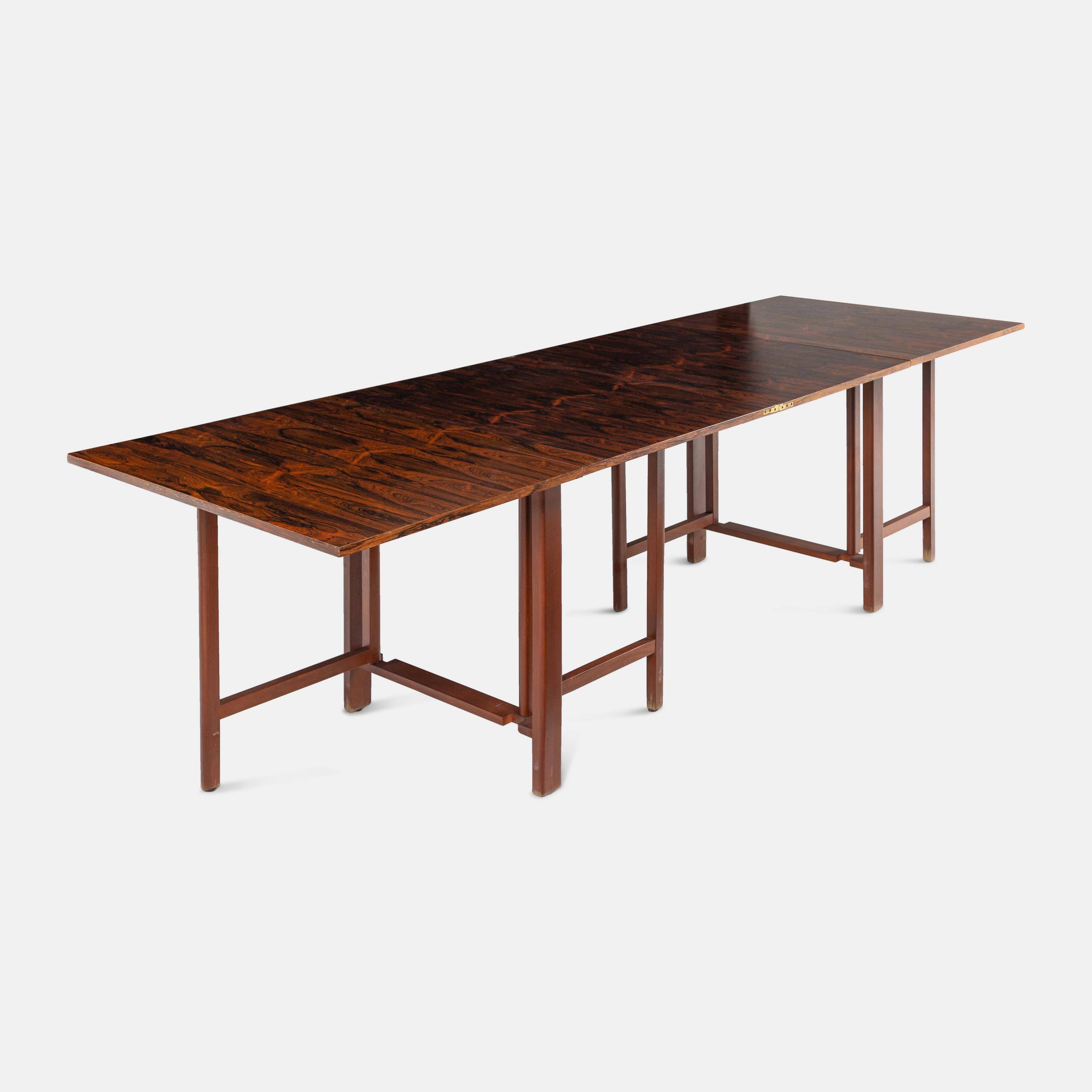 Expandable Dining Table