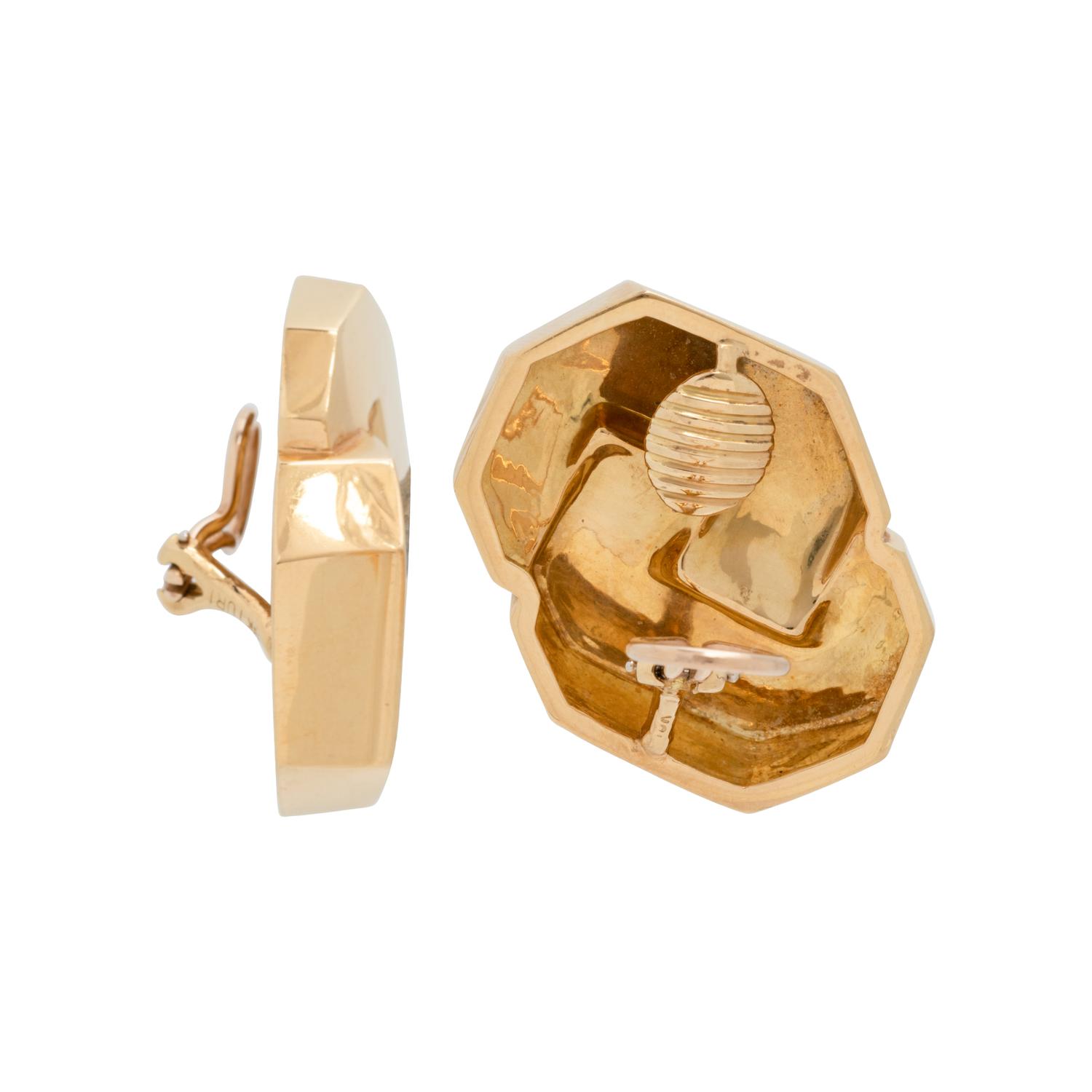 TURI, YELLOW GOLD EARCLIPS