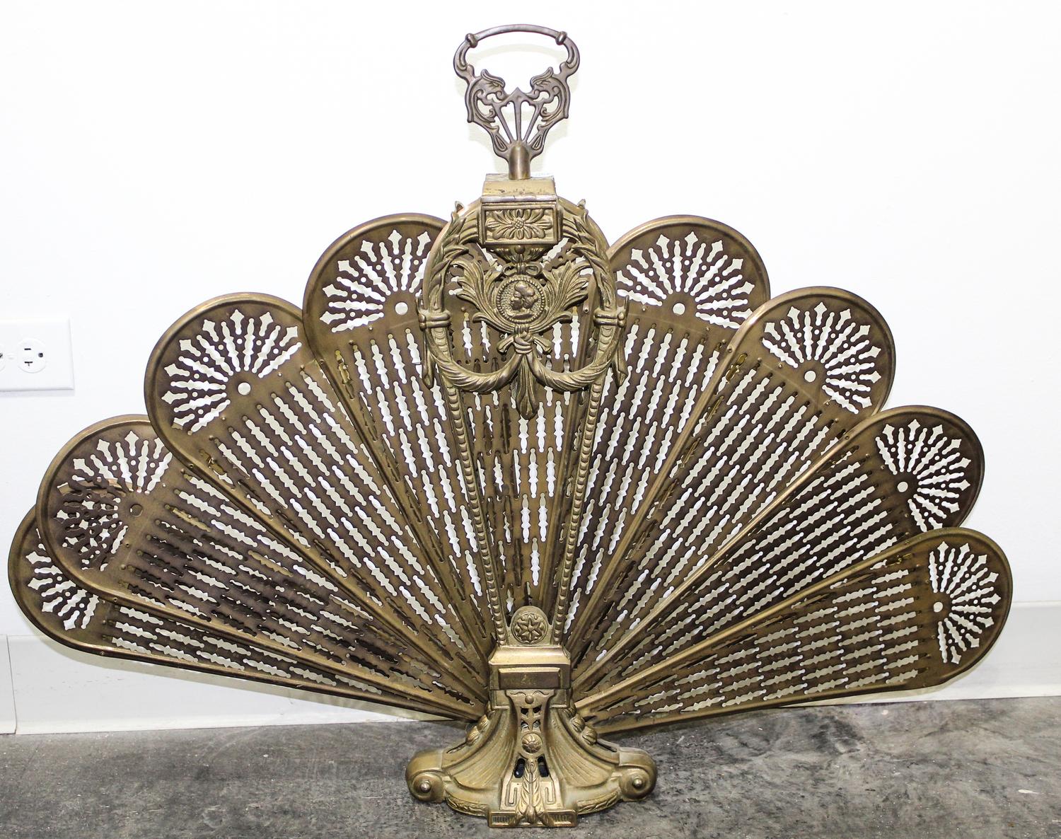 A Victorian Brass Fan Form Fire Screen Height 27 inches. — 20TH CENTURY