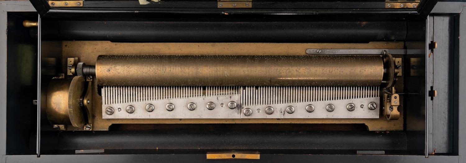 A Ten-Air Sublime Harmony Music Box