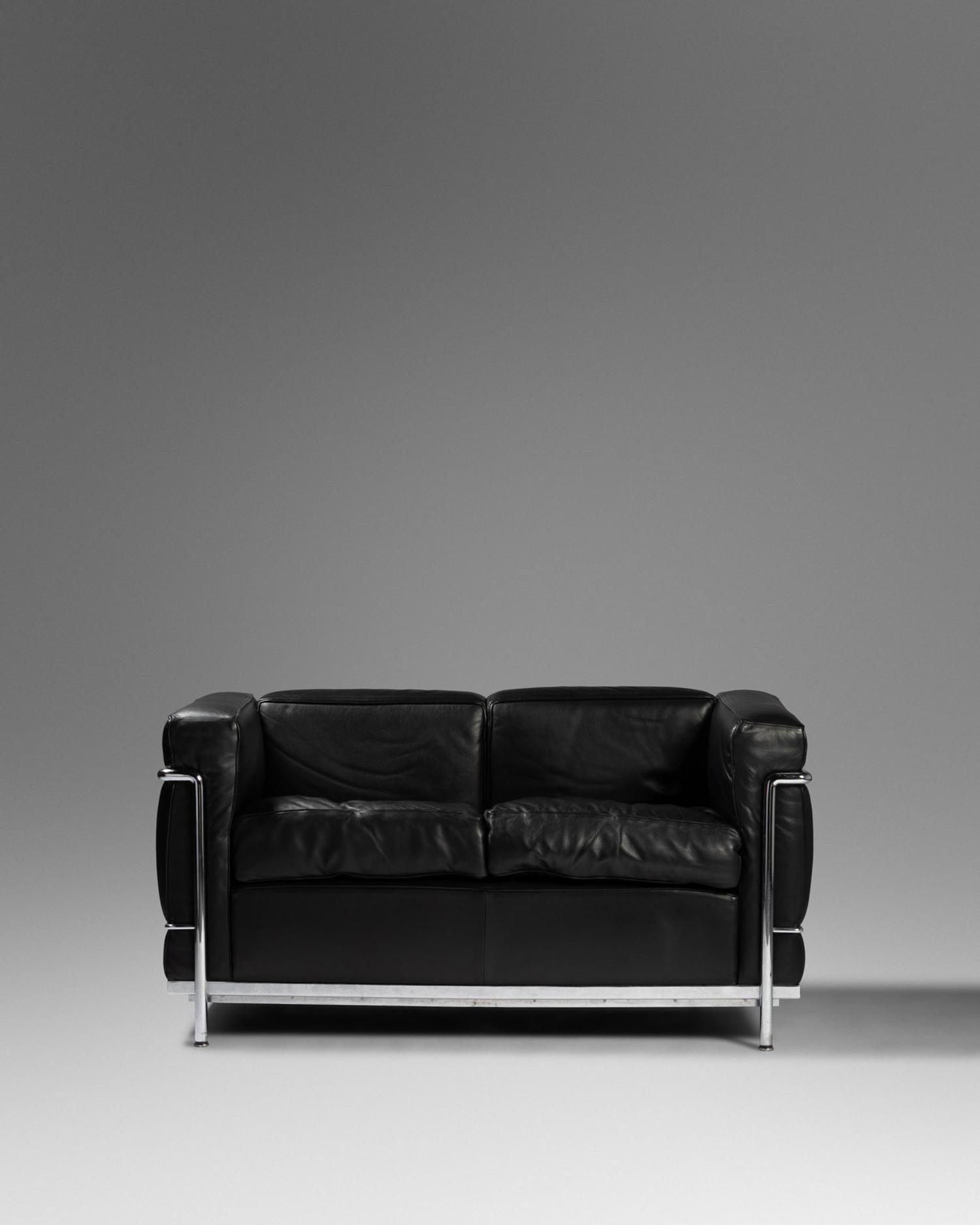 LC2 Settee, Cassina, France/Italy