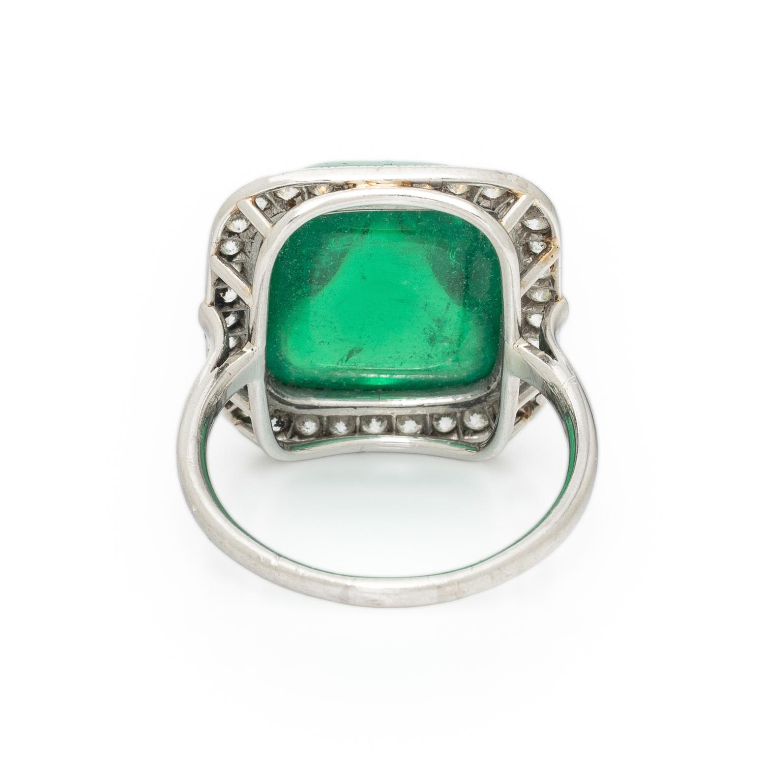 COLOMBIAN EMERALD AND DIAMOND RING